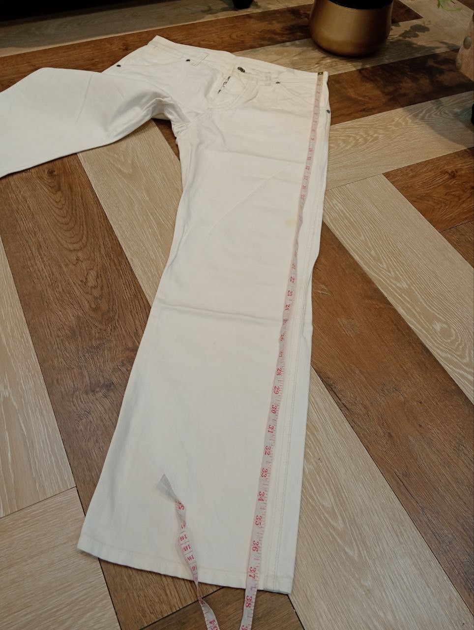 Louis Vuitton LUXURY LOUIS VUITTON DENIM PANTS - WHITE Size US 31 - 20 Thumbnail