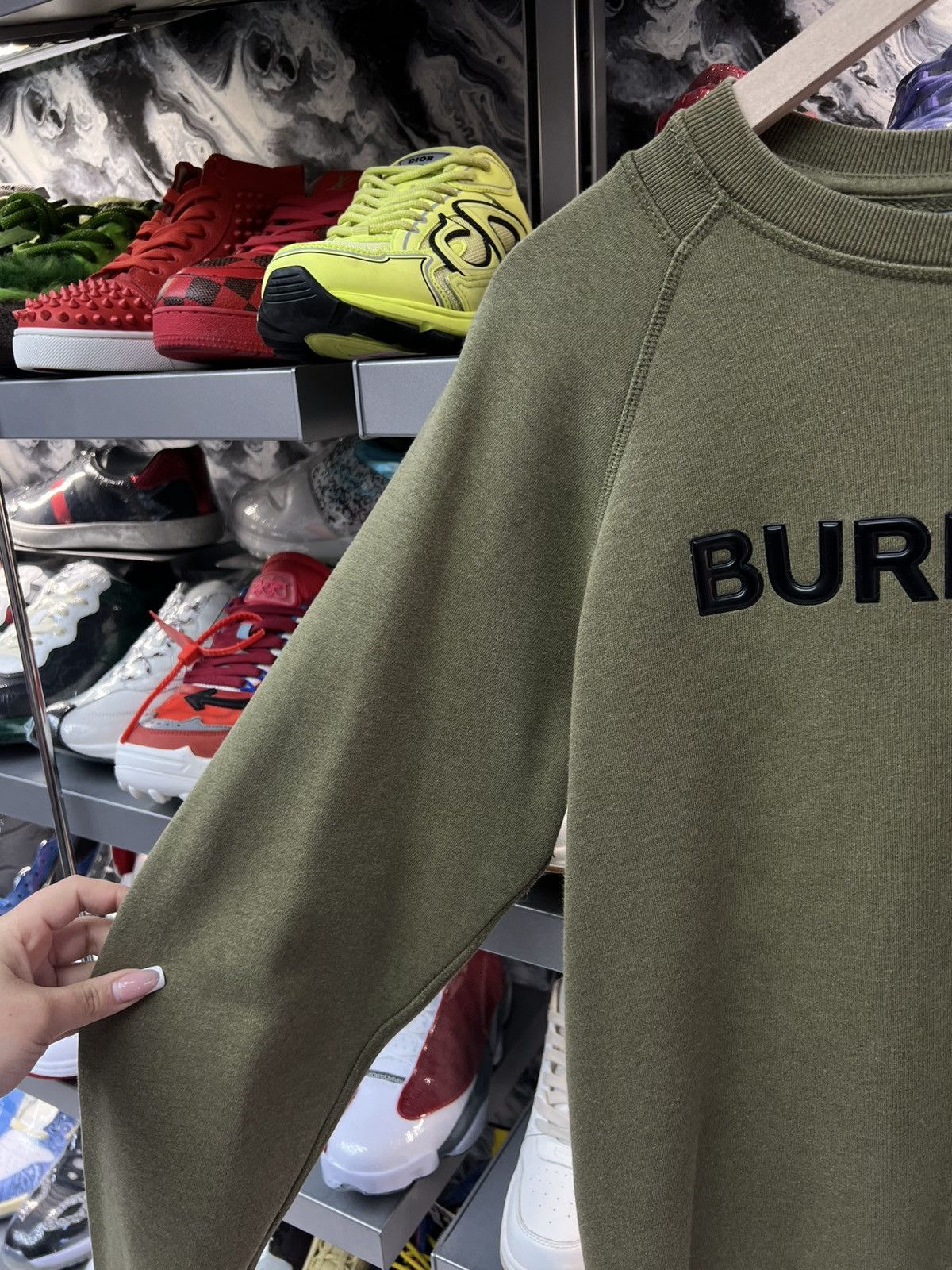 Burberry Burberry Olive Crewneck Size US S / EU 44-46 / 1 - 3 Thumbnail