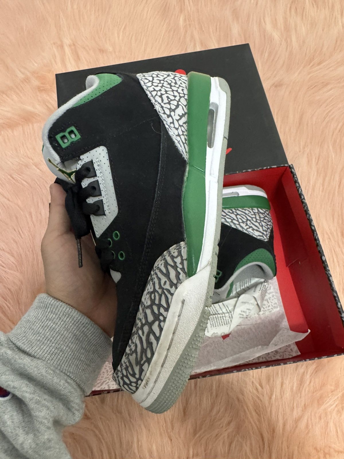 Jordan Brand Air Jordan 3 Retro (GS) Pine Green Size US 6.5 / EU 39-40 - 6 Thumbnail