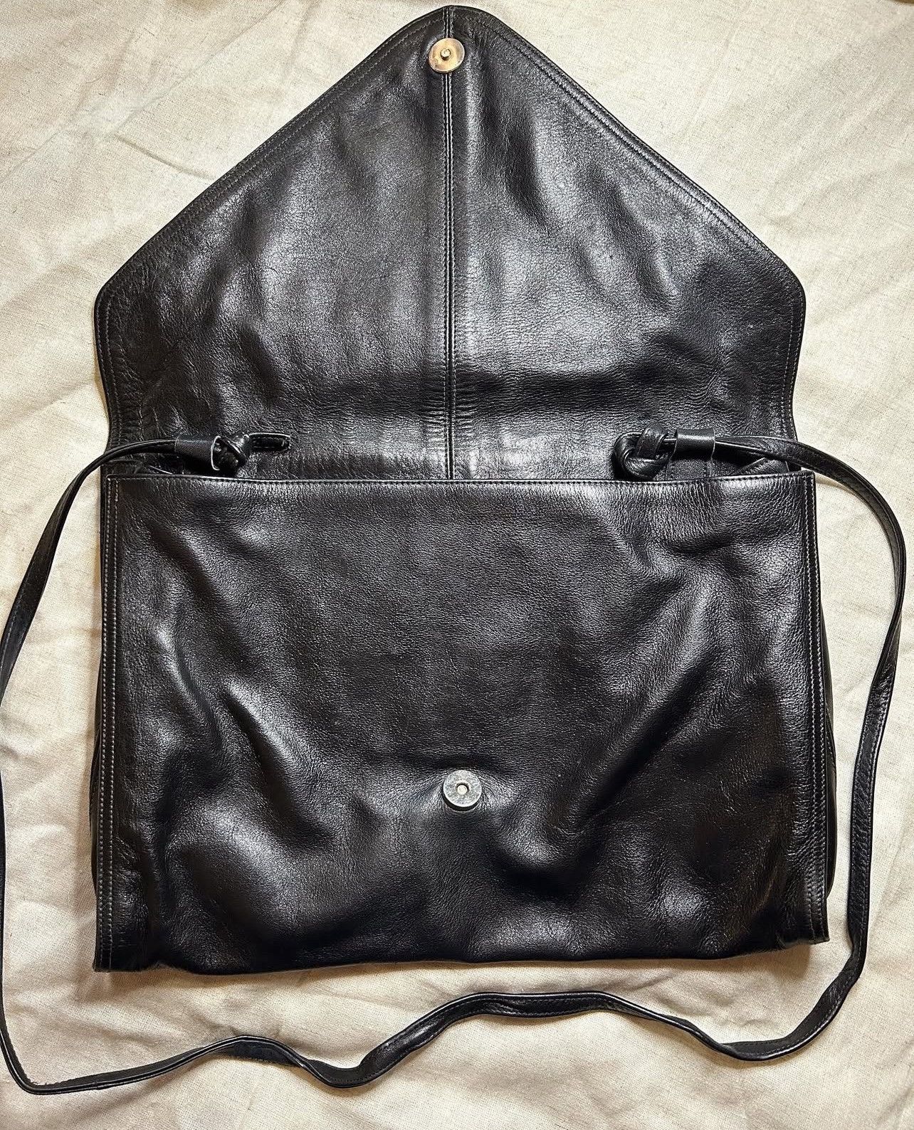 Vintage Black Leather messenger bag Size ONE SIZE - 2 Thumbnail