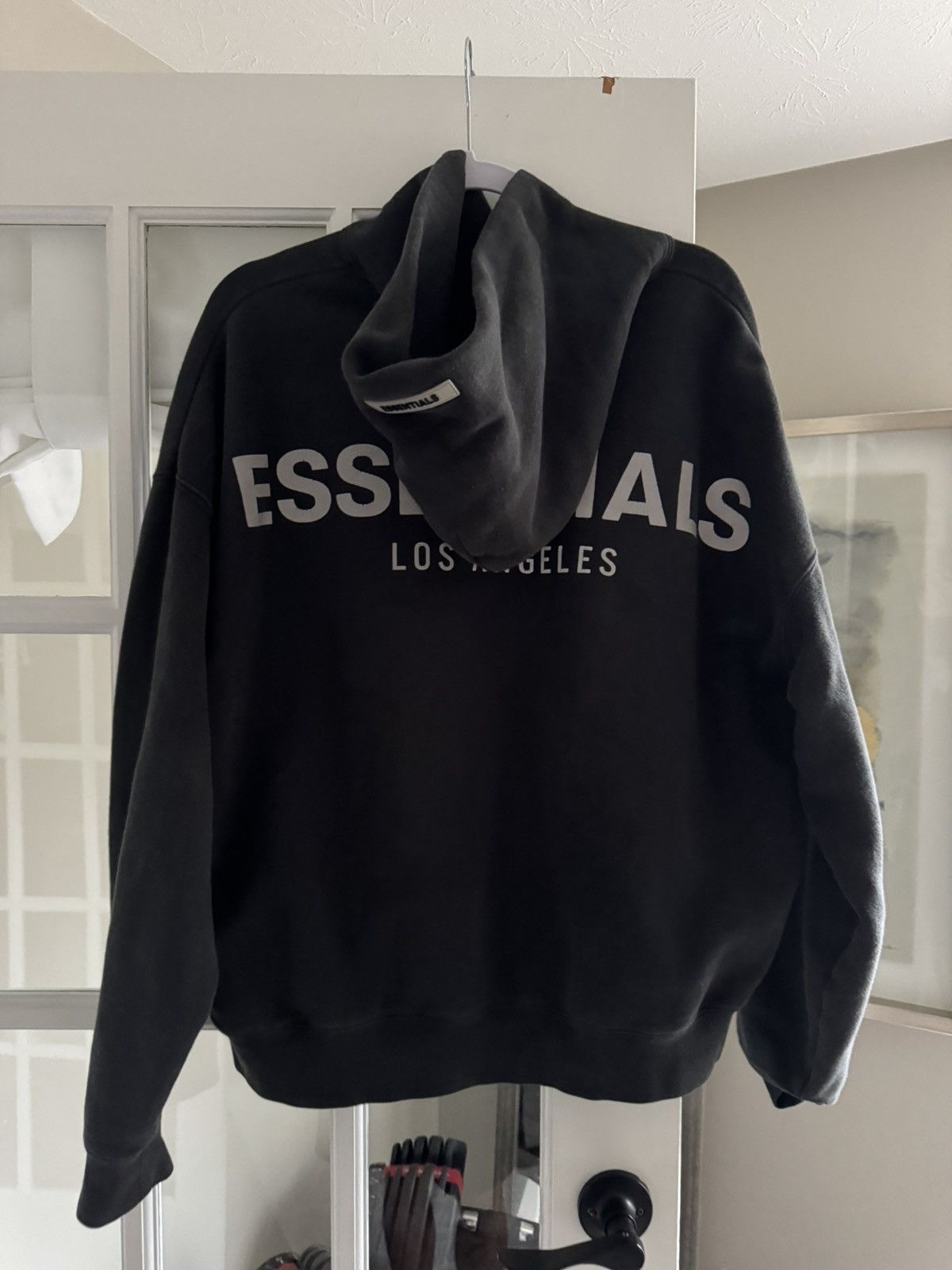 Fear of God hotsell Essentials Los Angeles 3M Pullover Hoodie