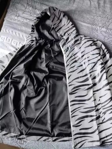 Japanese Brand zebra reflective Night shining Hooded Windbreaker Jacket Size US L / EU 52-54 / 3 - 5 Thumbnail