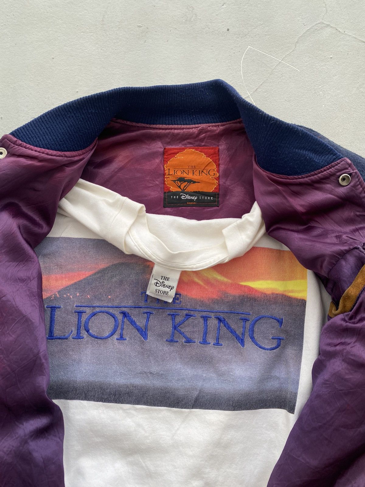 Disney × Vintage Vintage 1994 Disney The Lion King Varsity Jacket Size US XL / EU 56 / 4 - 4 Thumbnail