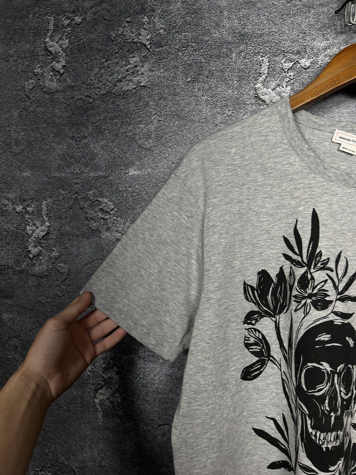 Alexander McQueen Alexander McQueen Skull Logo Gray T-shirt Size M Size US M / EU 48-50 / 2 - 6 Thumbnail