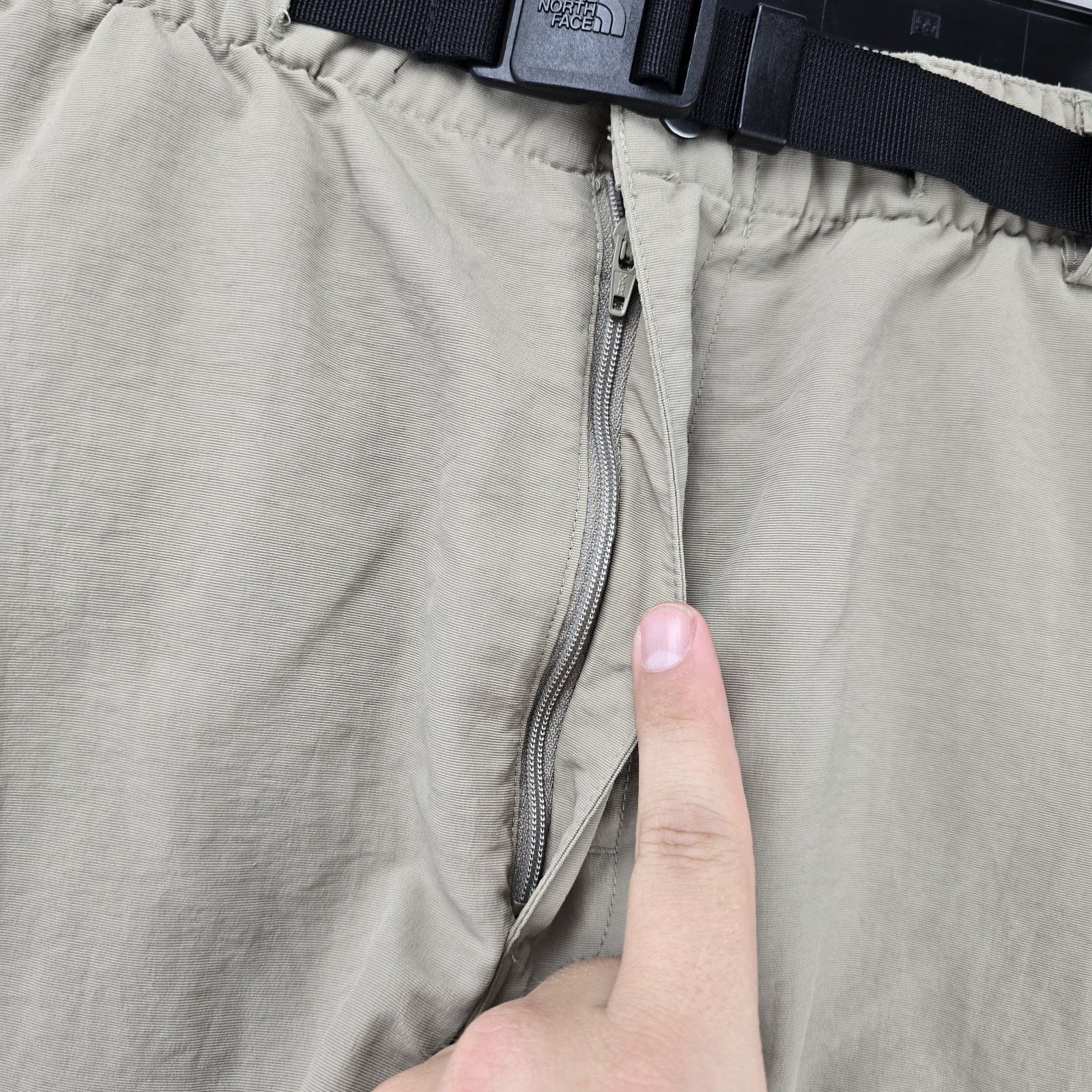 The North Face The North Face Paramount Peak Shorts L Khaki Nylon Belted Size US 34 / EU 50 - 3 Thumbnail