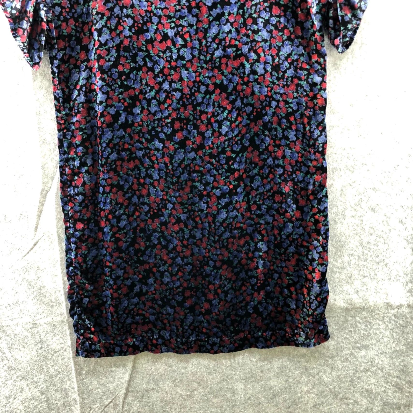 Gap GAP Floral Velvet Shift Dress XSP Multicolor Ruffle Short Sleeve Womens Size XS / US 0-2 / IT 36-38 - 4 Thumbnail