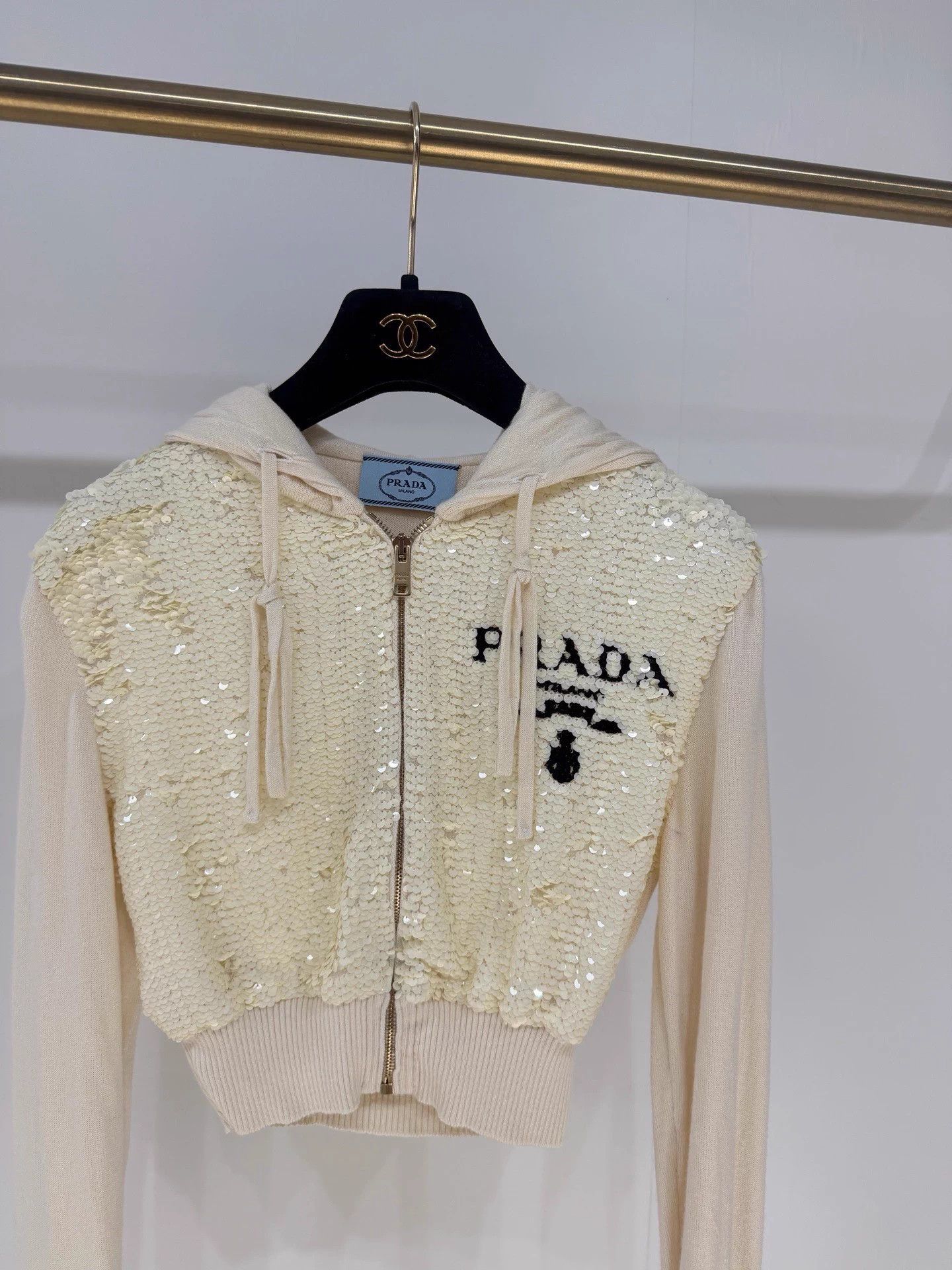 Prada Prada Heavy Cashmere Sequin Logo Cardigan 99% New 36 Size XS / US 0-2 / IT 36-38 - 2 Thumbnail