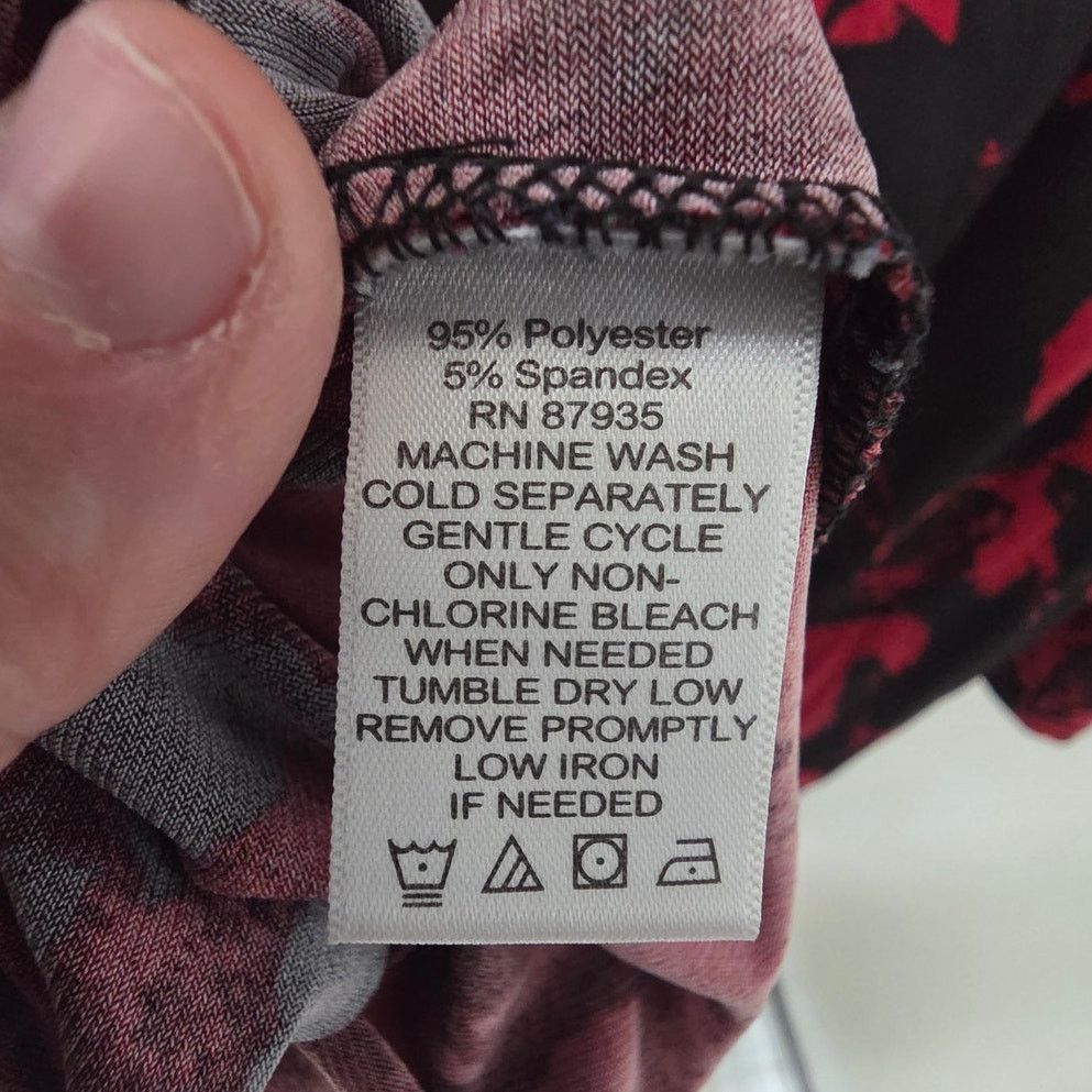 Other Susan Graver Red and Black Print Stretchy Blouse - 3X Size 3XL / US 20-22 - 4 Thumbnail