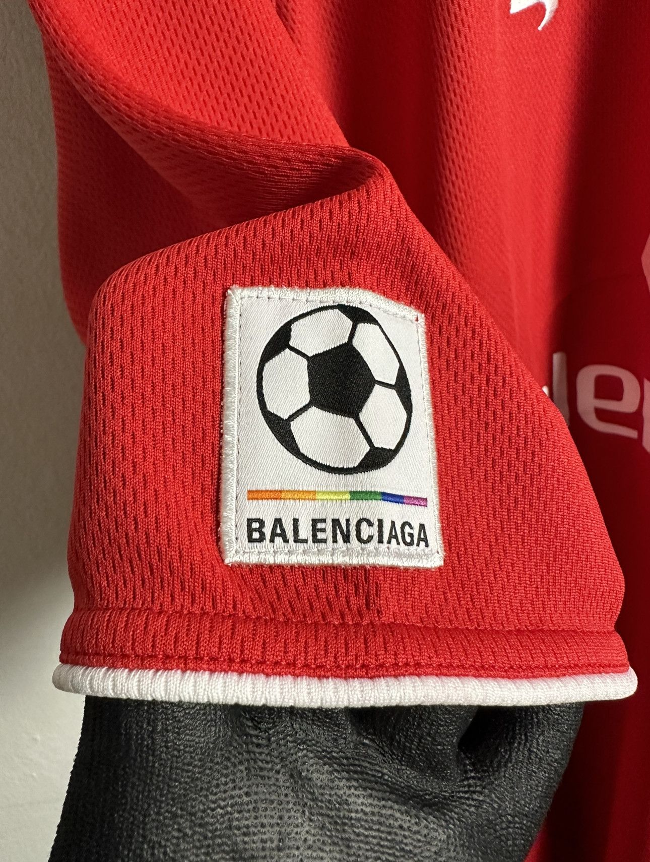 Balenciaga Balenciaga Red Soccer Jersey Size US S / EU 44-46 / 1 - 6 Thumbnail