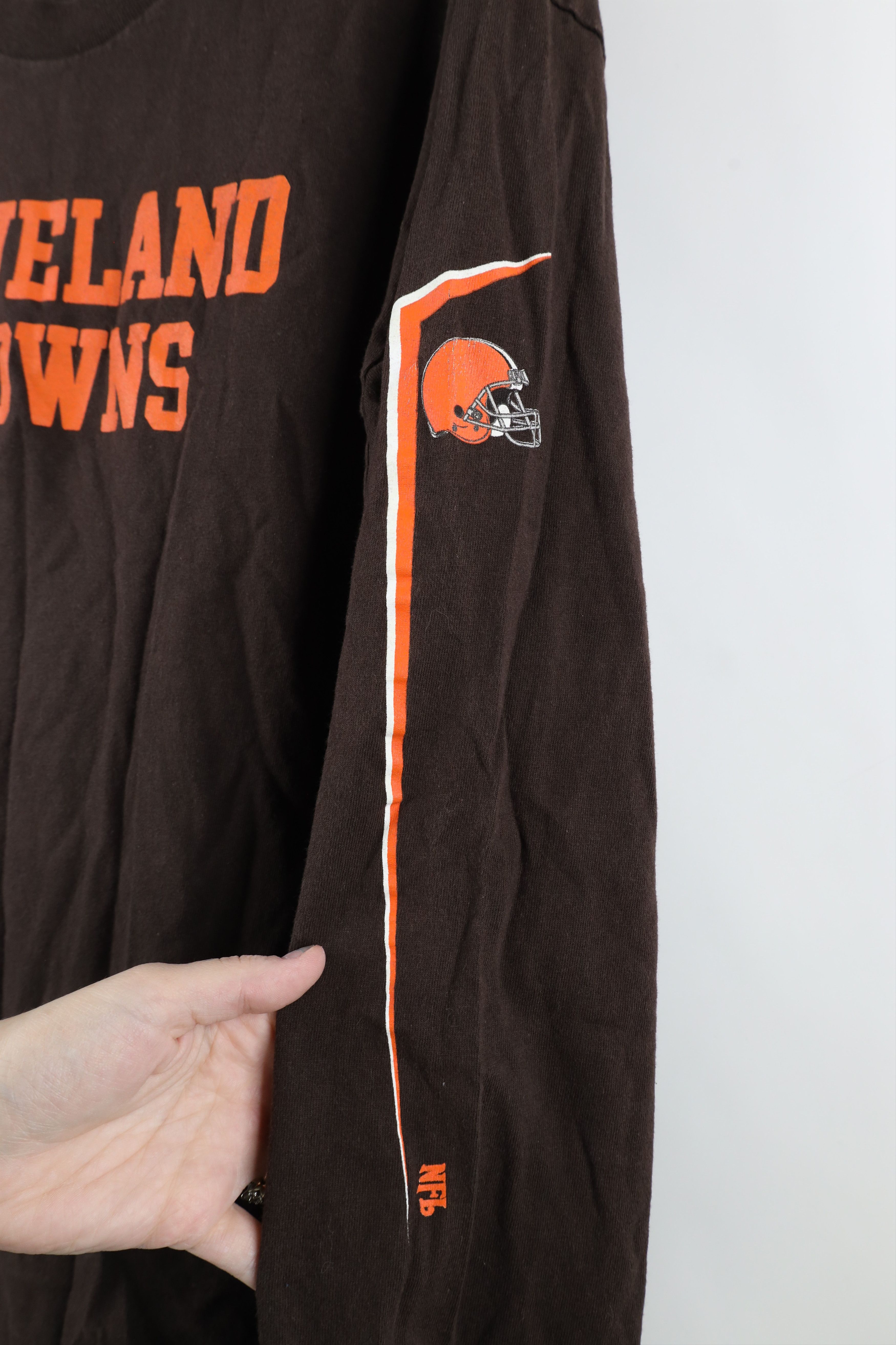 Vintage Vintage Cleveland Browns Football Long Sleeve T-Shirt Brown Size US L / EU 52-54 / 3 - 5 Thumbnail