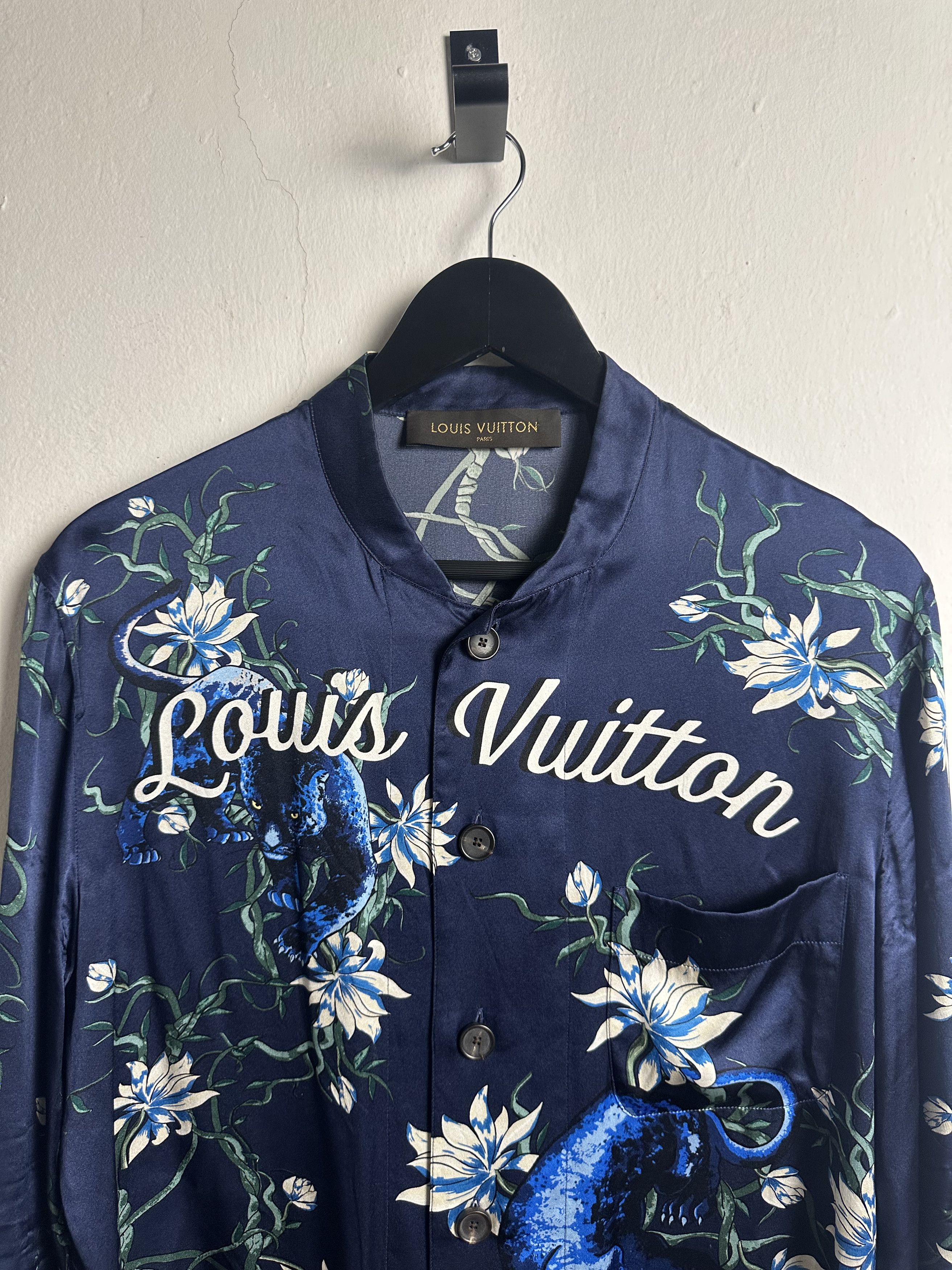 Louis Vuitton Louis Vuitton SS16 Panther Silk Pyjama Shirt Size US S / EU 44-46 / 1 - 4 Thumbnail