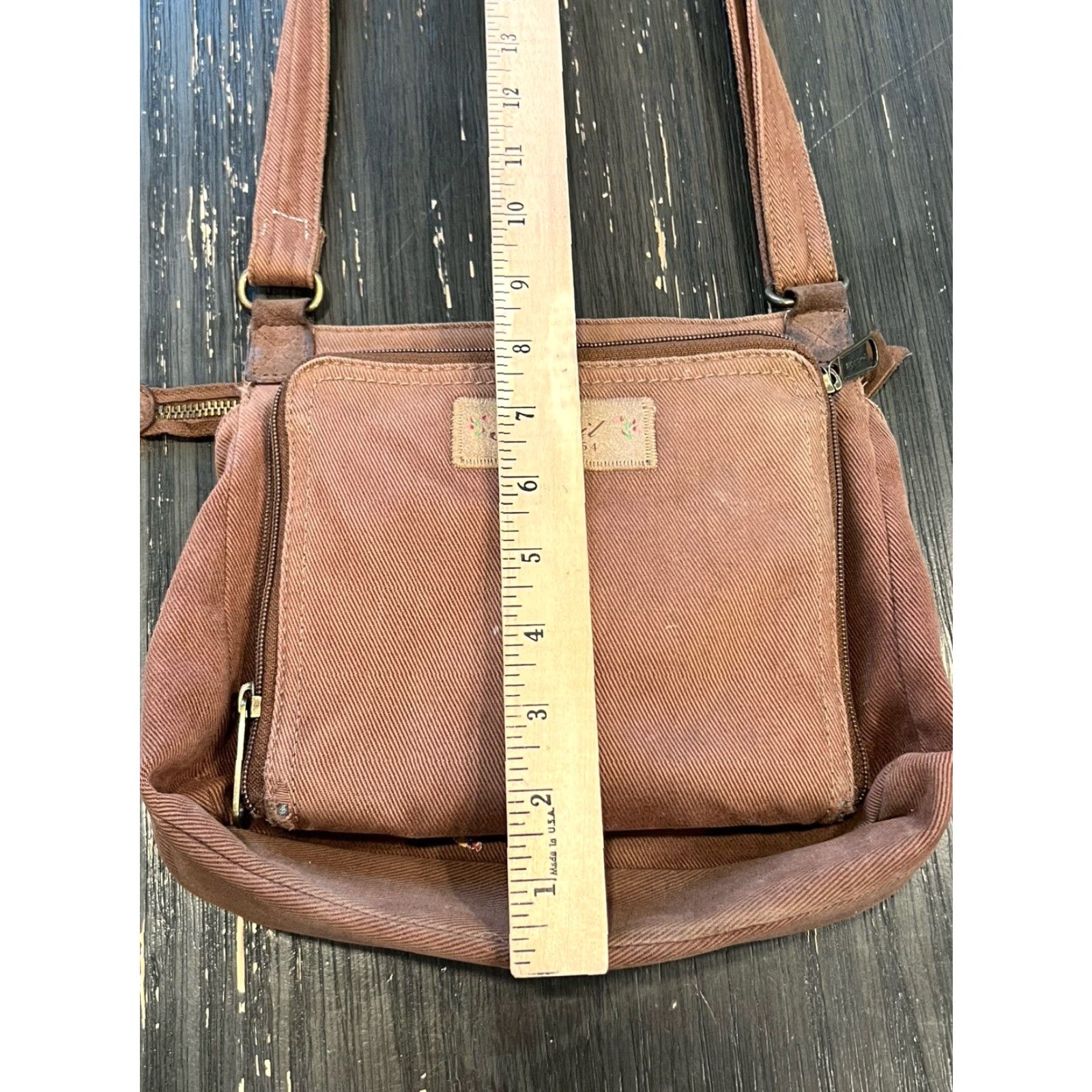 Fossil VINTAGE Fossil Crossbody Bag 1954 - Genuine Leather, Pebbled - Tan - 11x8x3 in - Adjustable Strap - Canvas Lining - 90s Classic Designer Women Size ONE SIZE - 2 Thumbnail