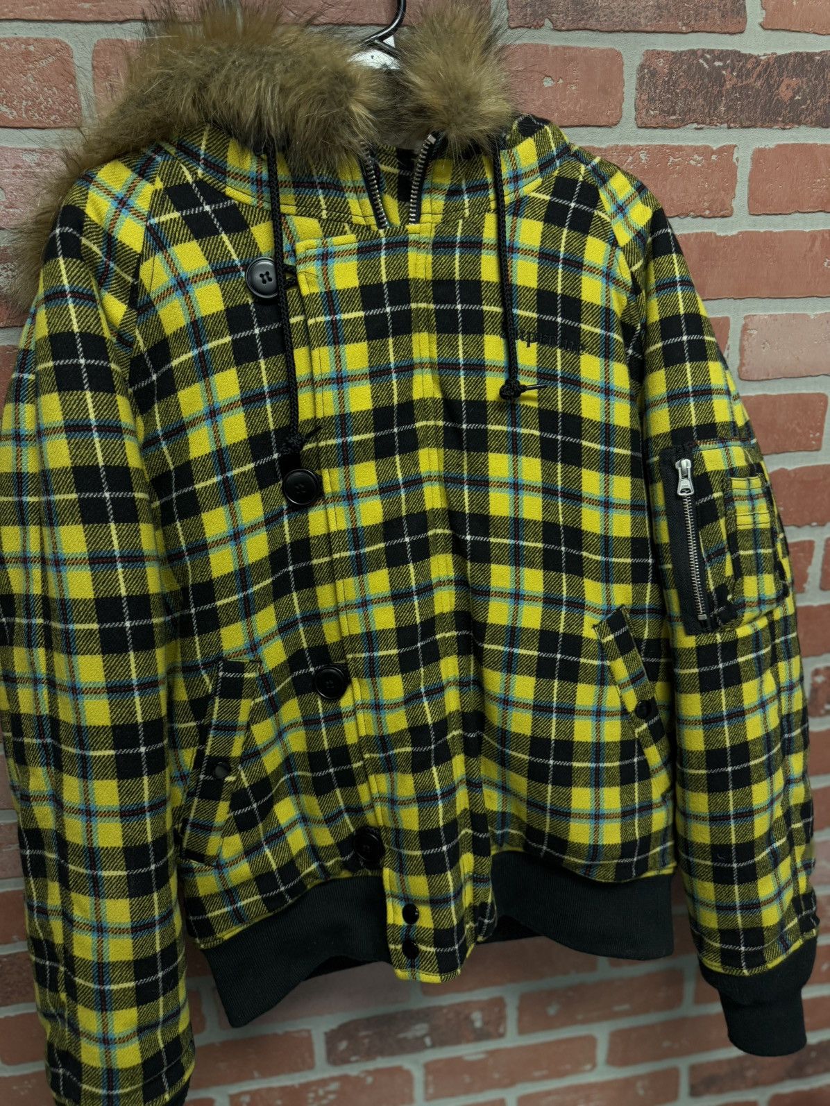 Supreme Size Medium 2017 Supreme N-2B Parka Coat Good Condition 🧼 Size US M / EU 48-50 / 2 - 3 Thumbnail
