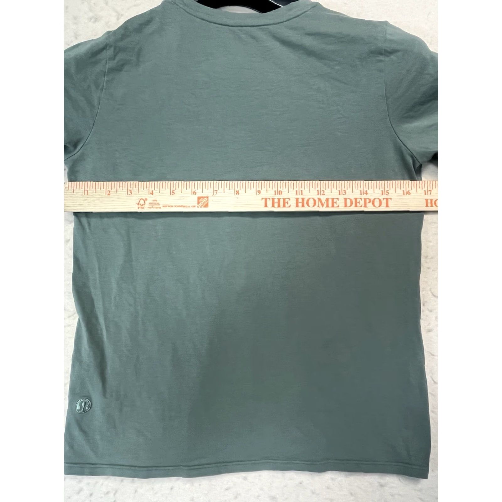 Lululemon Lululemon T Shirt Womens Short Sleeve Green Size S Activewear See Measurements Size S / US 4 / IT 40 - 3 Thumbnail