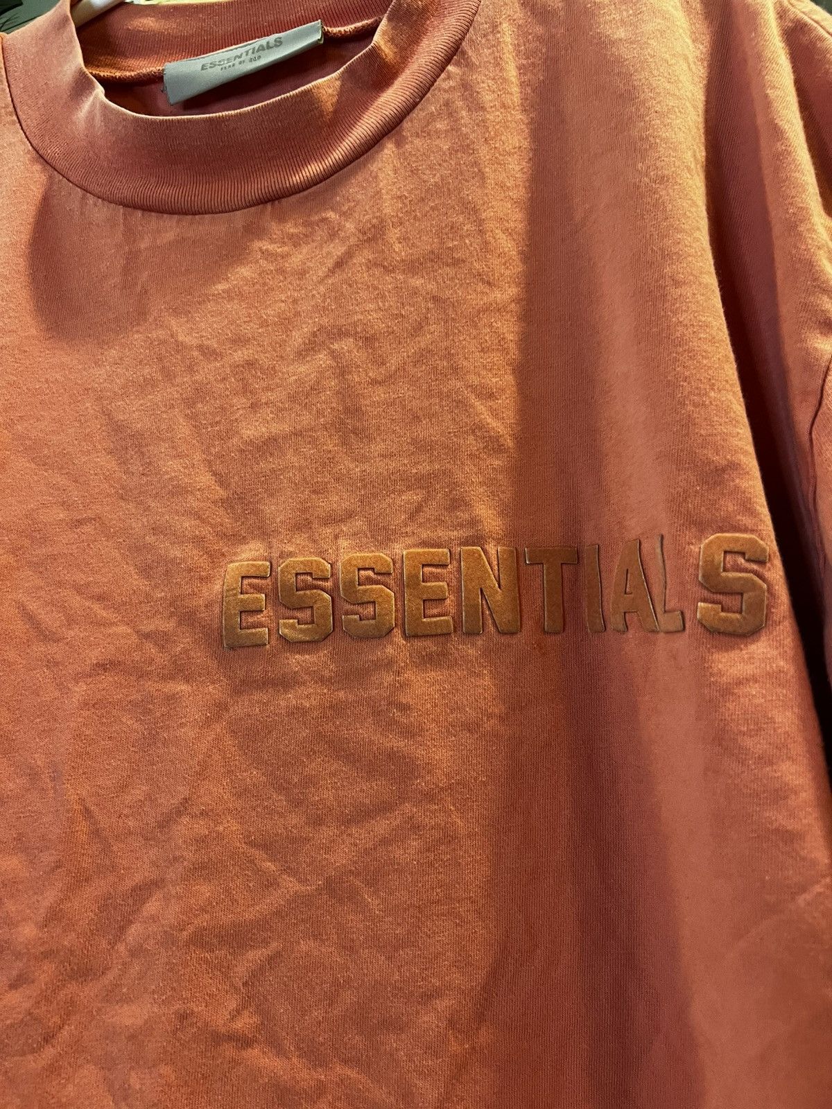 Essentials × Fear of God Fear of God Essentials FOG Coral Pink Logo Tee Size US M / EU 48-50 / 2 - 2 Thumbnail