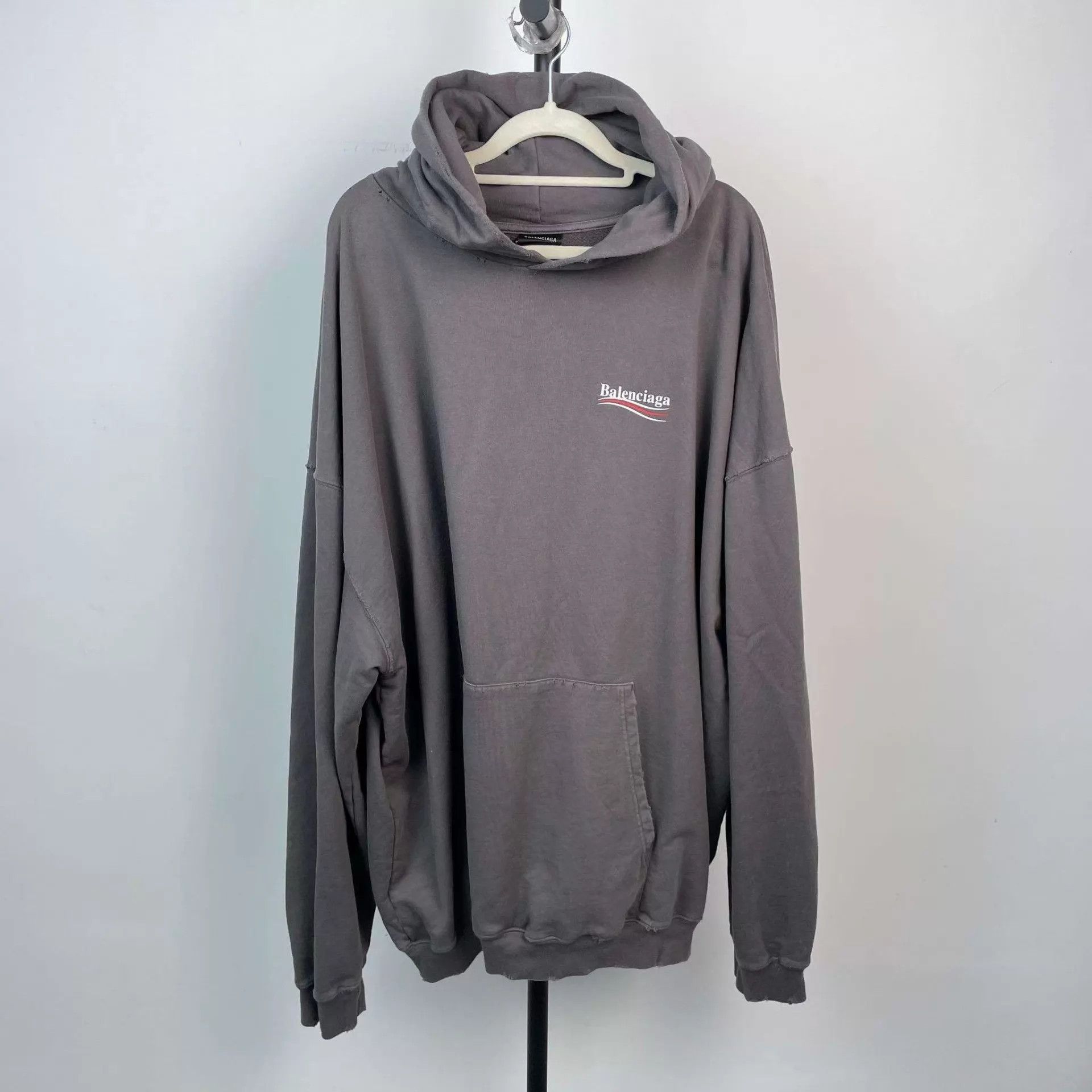 Balenciaga Balenciaga 95 New logo print casual hoodie XL Size US XL / EU 56 / 4 - 1 Thumbnail