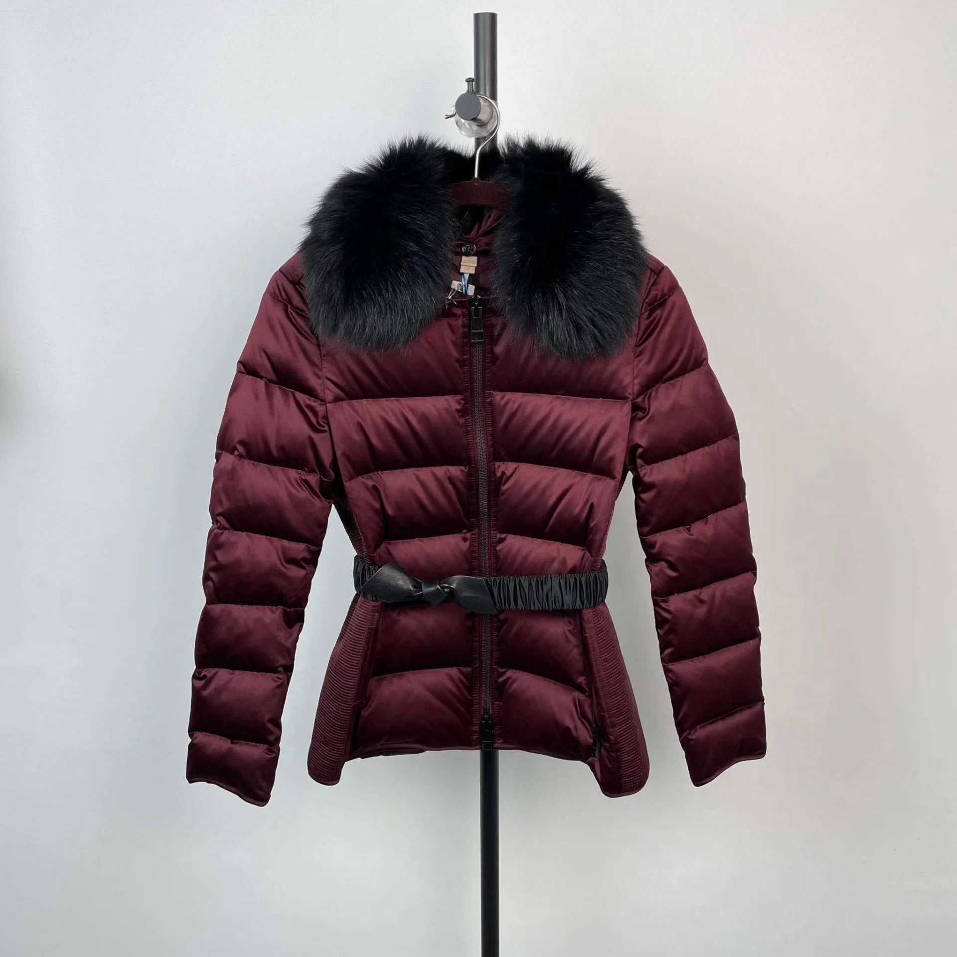 Burberry Burberry burgundy down jacket 38 NWT Size S / US 4 / IT 40 - 1 Thumbnail