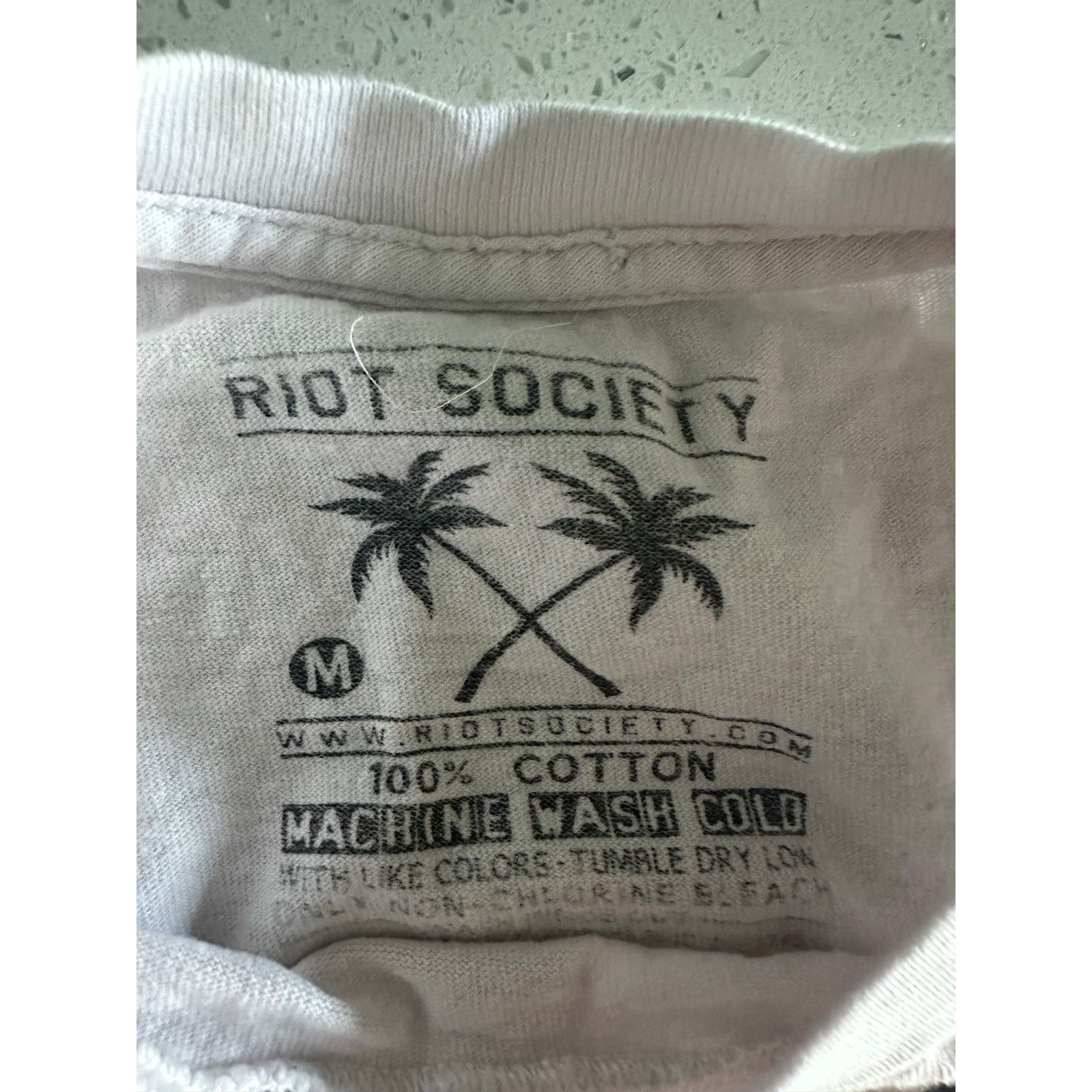 Other Riot Society Girl Surfing Skellington Palm Tree Ocean Sz M Size US M / EU 48-50 / 2 - 2 Thumbnail