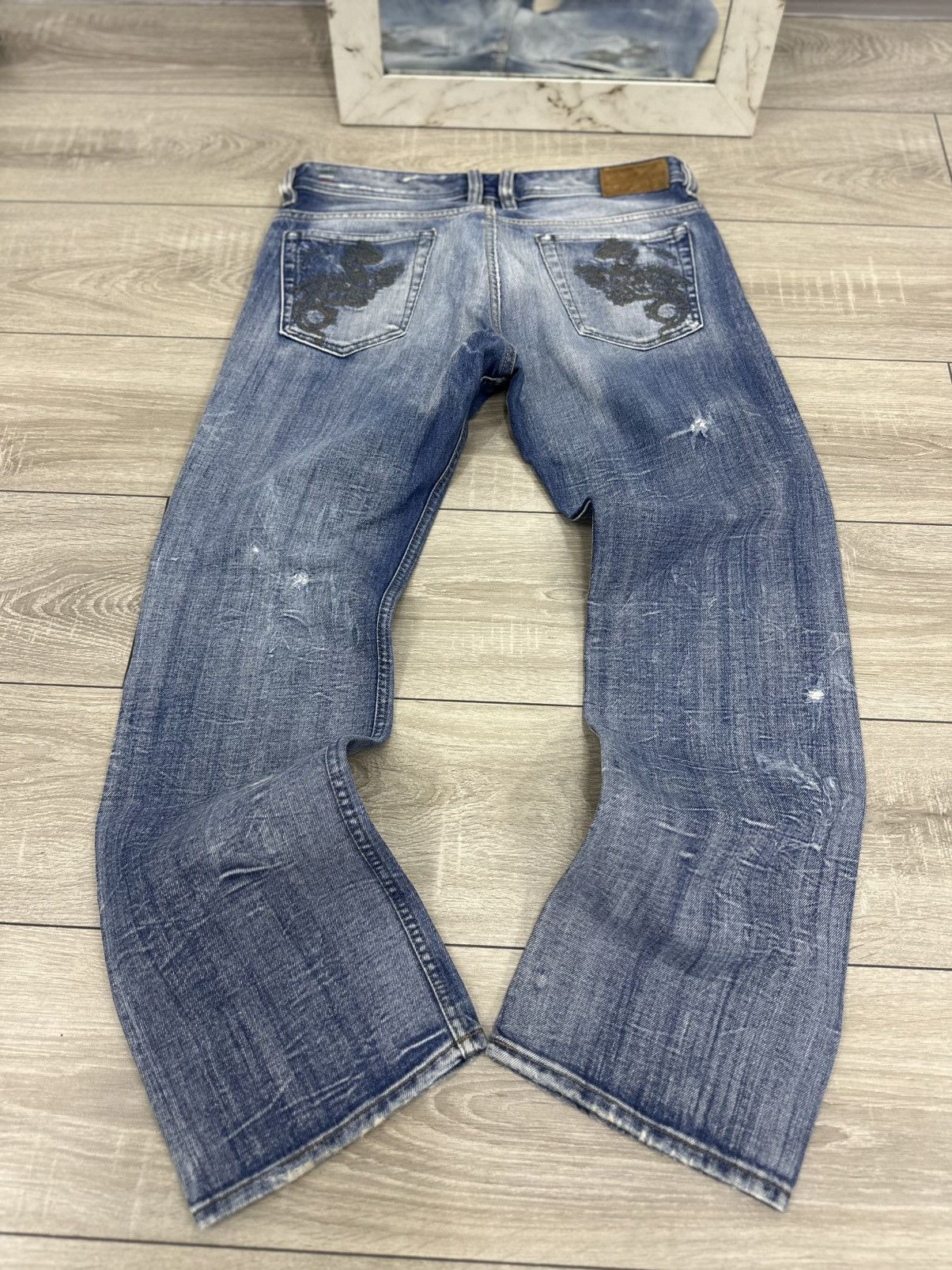 Diesel Diesel Distressed Washed Y2K Baggy Wide Avantgarde Jeans Size US 32 / EU 48 - 1 Thumbnail