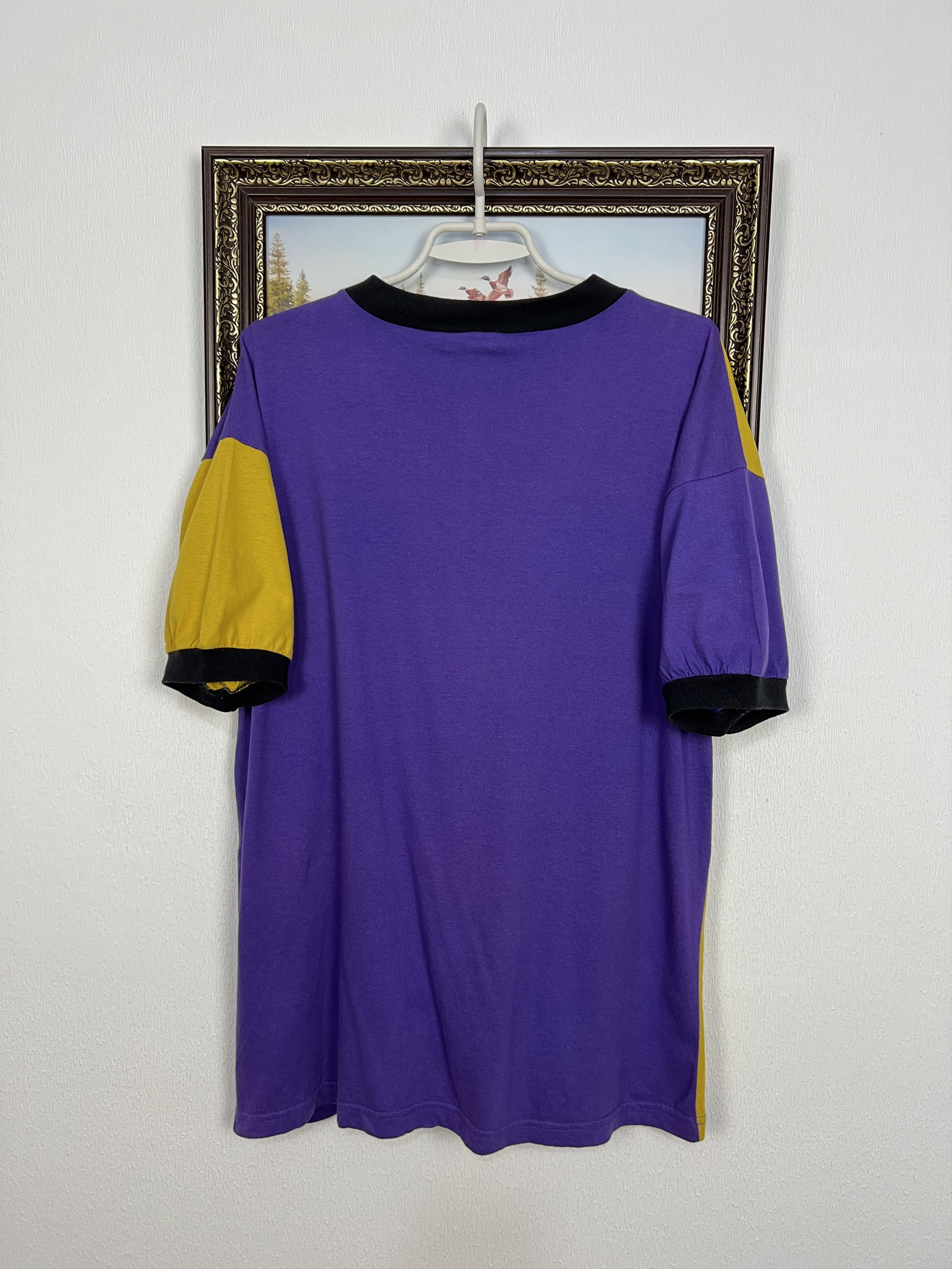Vintage Vintage 90's Rolling Stones Europe Purple & Gold Soccer Tee Size US M / EU 48-50 / 2 - 7 Thumbnail