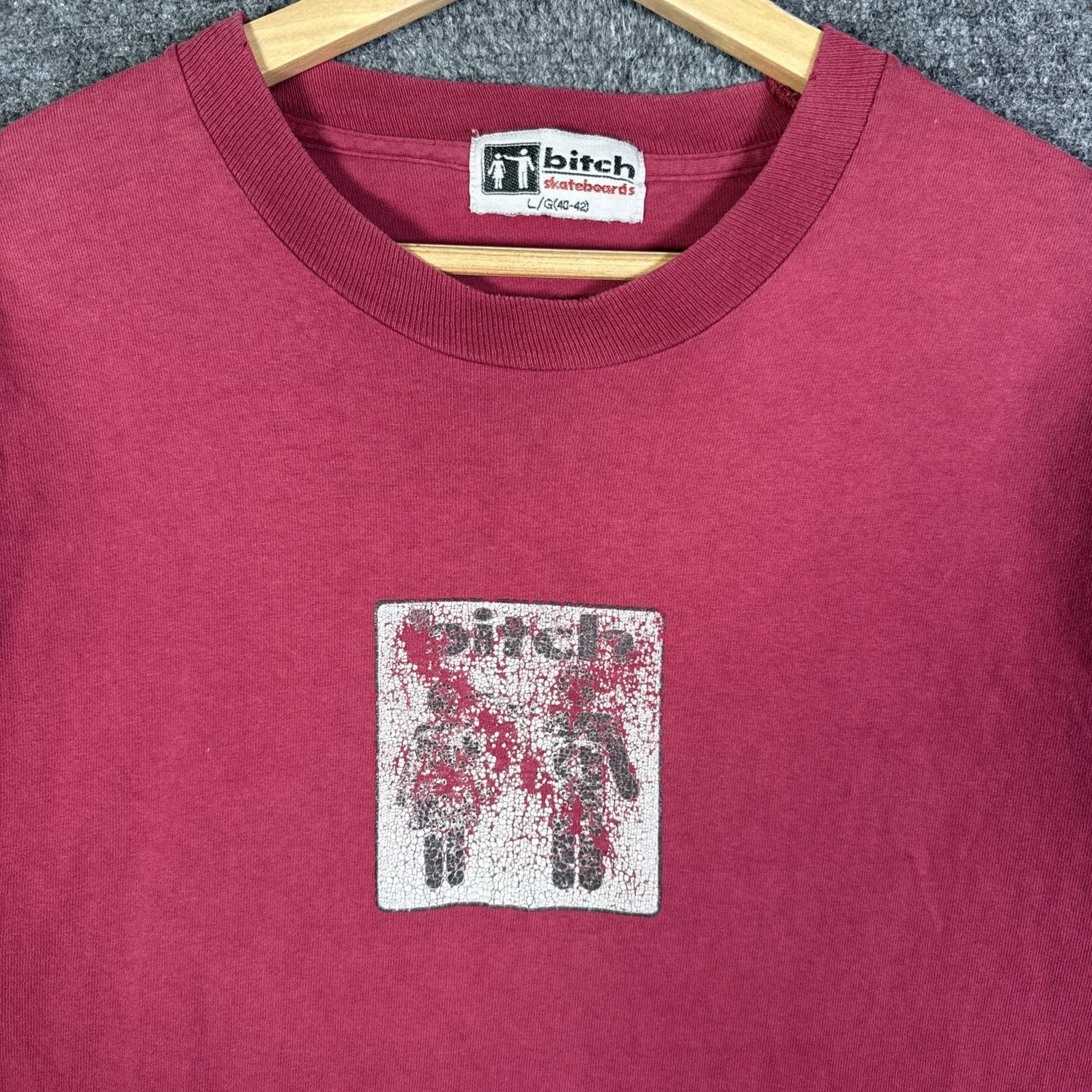 Blind Skateboards Vintage Bitch Skateboards Shirt Mens Large Red 90s USA Skate Size US L / EU 52-54 / 3 - 2 Thumbnail