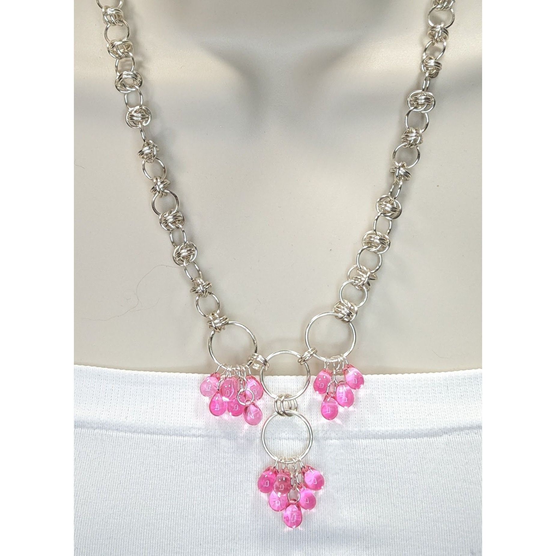 Handmade Handmade Coquette Silver Tone Chain Necklace With Pink Bead Size ONE SIZE - 1 Thumbnail