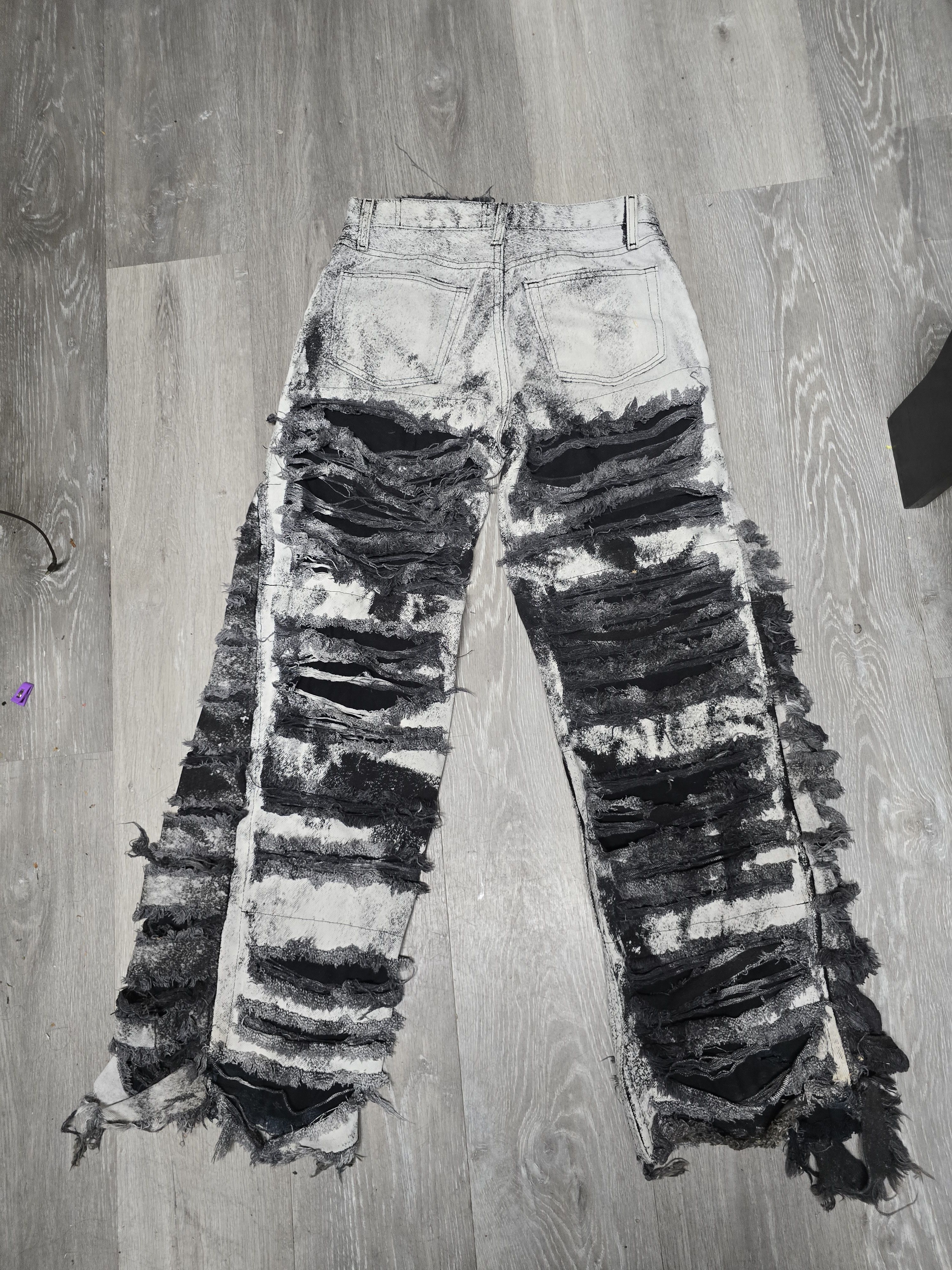 Other rustial snow distressed tweest denim jeans Size US 28 / EU 44 - 2 Thumbnail