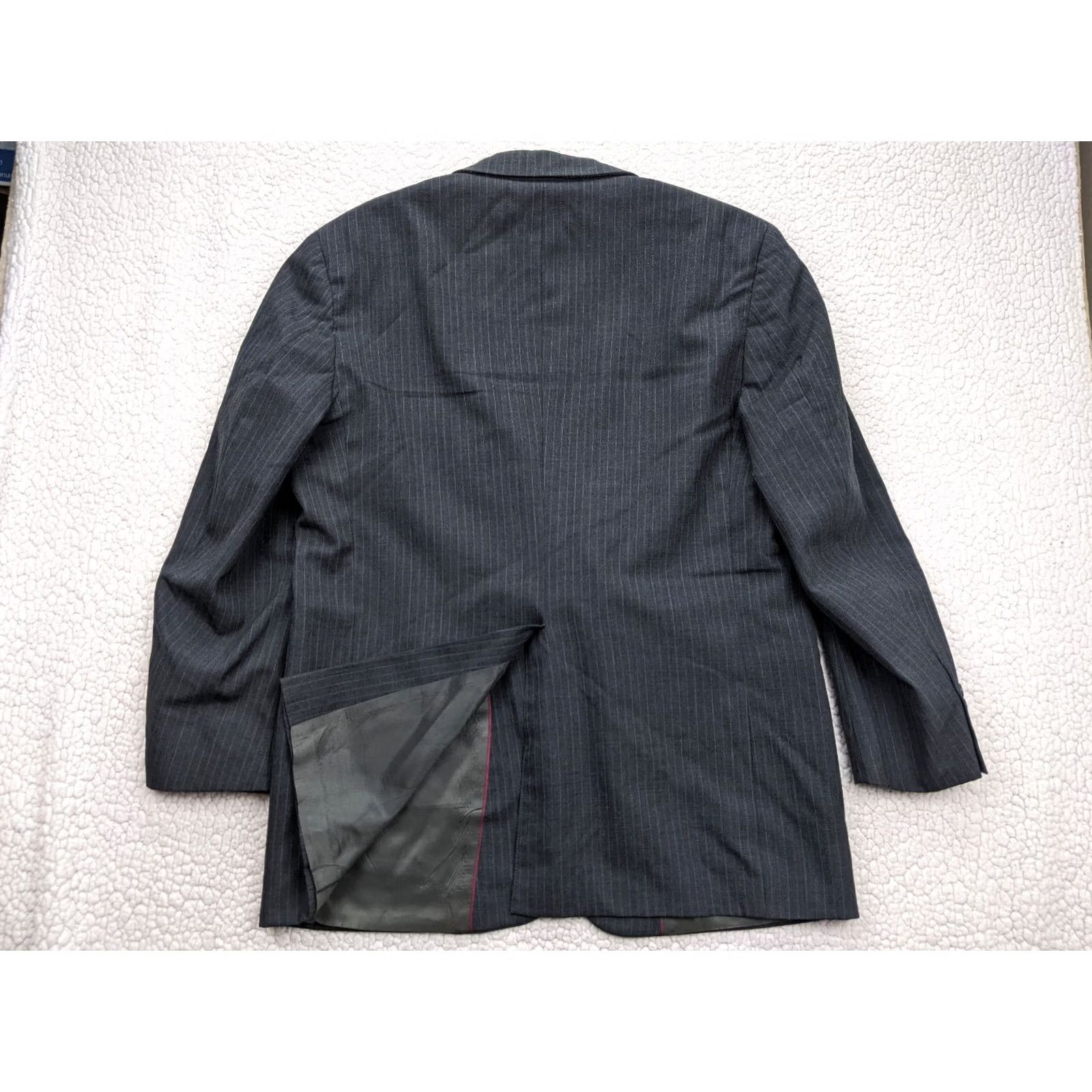 Vintage Richard Thomas Eulberg Mens Blazer Jacket Sport Coat Gray Pinstripe 40L Notch Lapel 2-Button Single-Breasted, Dry Clean Only, Regular Fit, Mens Jacket Size 40R - 3 Thumbnail