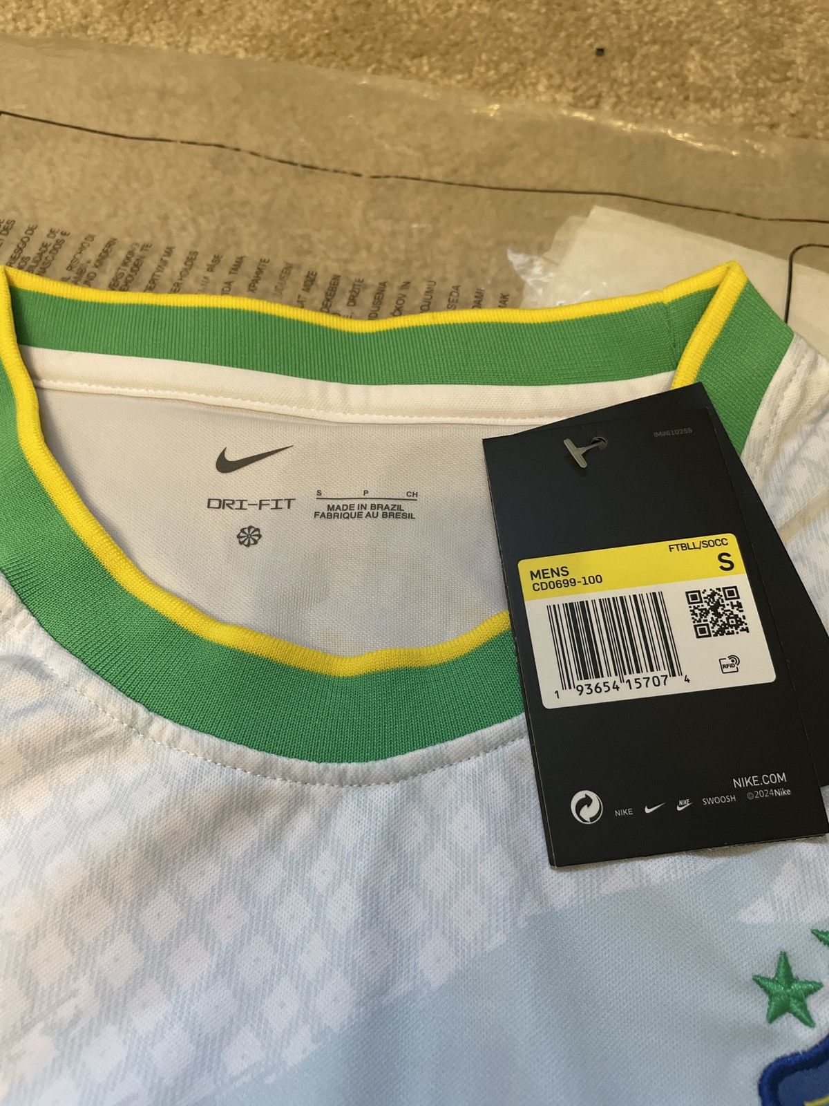 Nike T-shirt nike(Brazil) Size US S / EU 44-46 / 1 - 4 Thumbnail