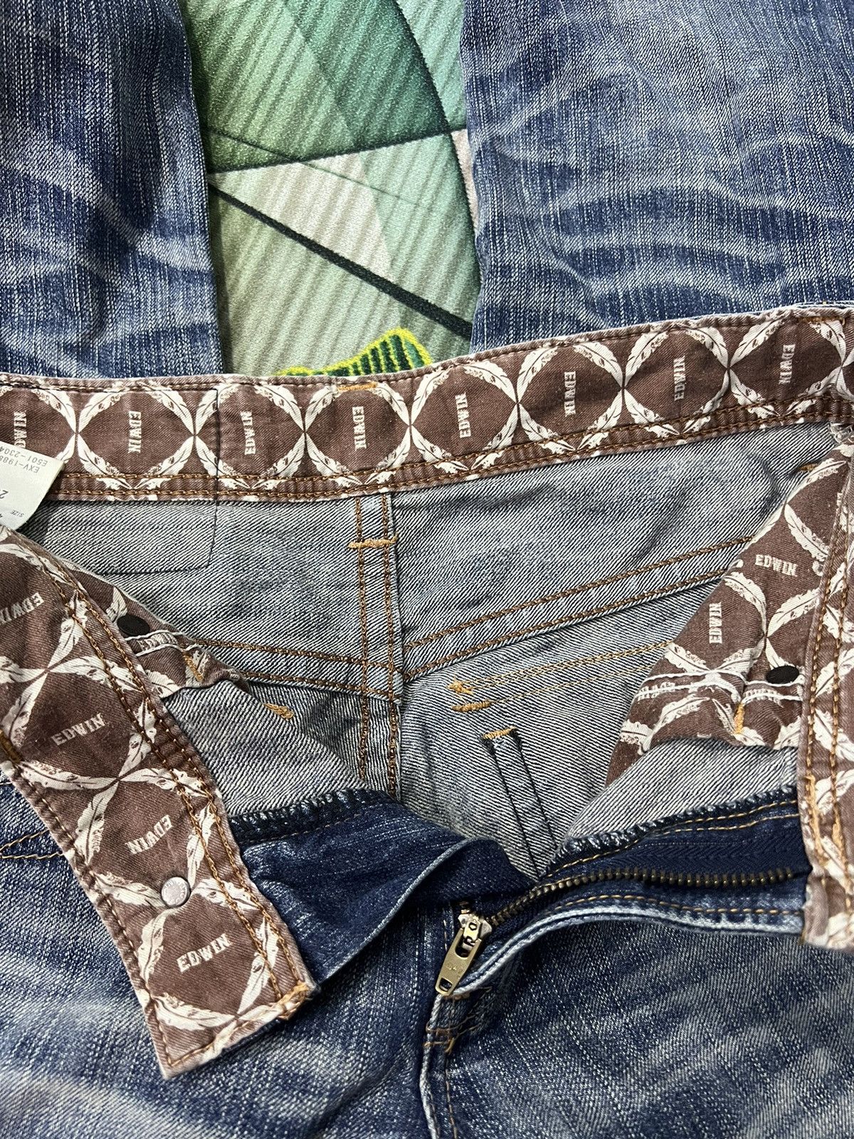 Japanese Brand VINTAGE EDWIN XV DISTRESSED FLARE BOOTCUT Size US 30 / EU 46 - 13 Thumbnail
