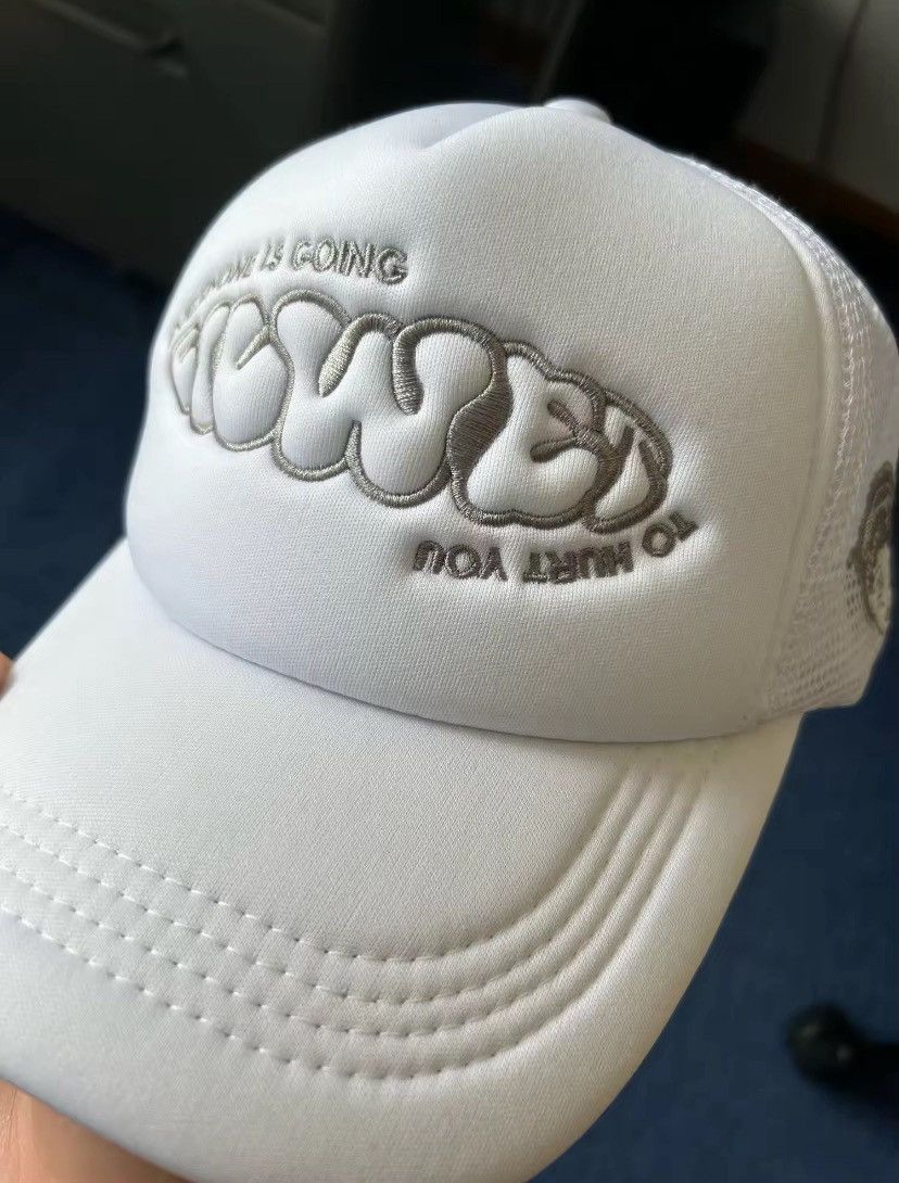 Other Y2k hat (never worn) Size ONE SIZE - 3 Thumbnail