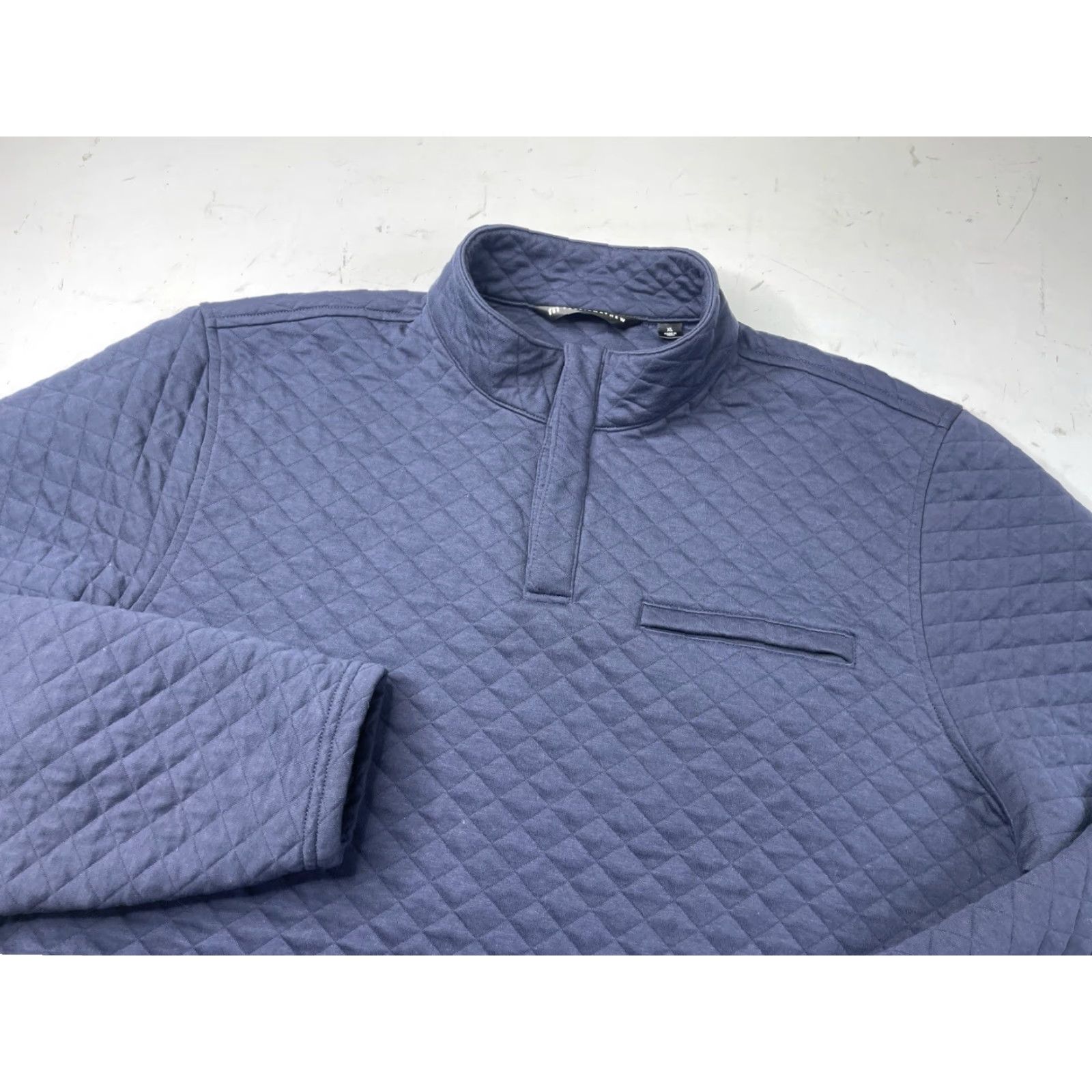 TravisMathew **Travis Mathew Pullover Mens XL Blue Transatlantic Ghost Tree** User: Travis Mathew Pullover Mens XL Blue Transatlantic Ghost Tree Size US XL / EU 56 / 4 - 2 Thumbnail