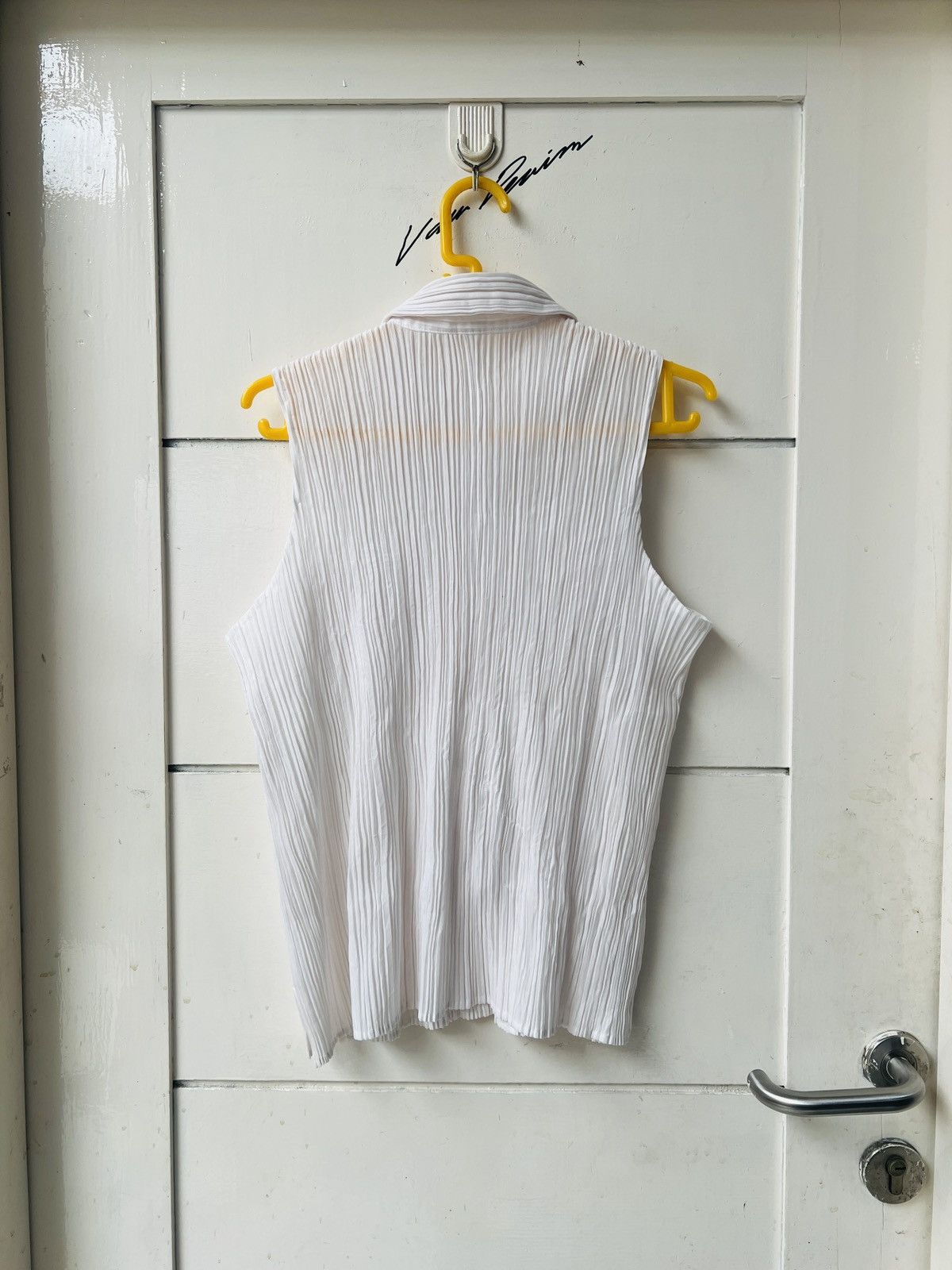Pleats Please Issey Miyake ISSEY MIYAKE PLEATS PLEASE White Shirt Size US S / EU 44-46 / 1 - 9 Thumbnail