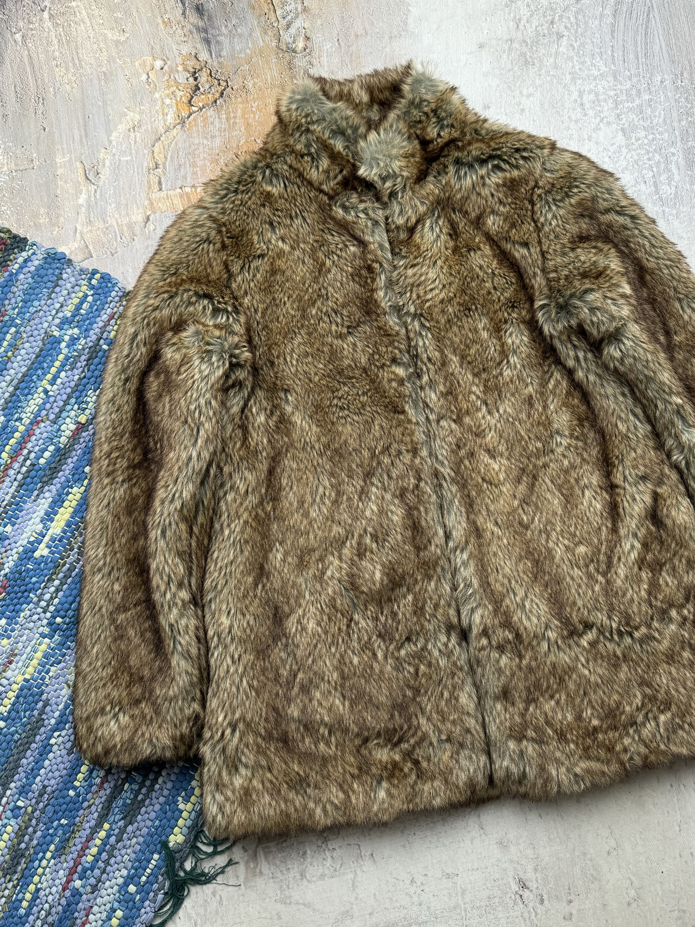 Vintage Vintage Faux Fur Coat A429D15(568) Size M / US 6-8 / IT 42-44 - 2 Thumbnail