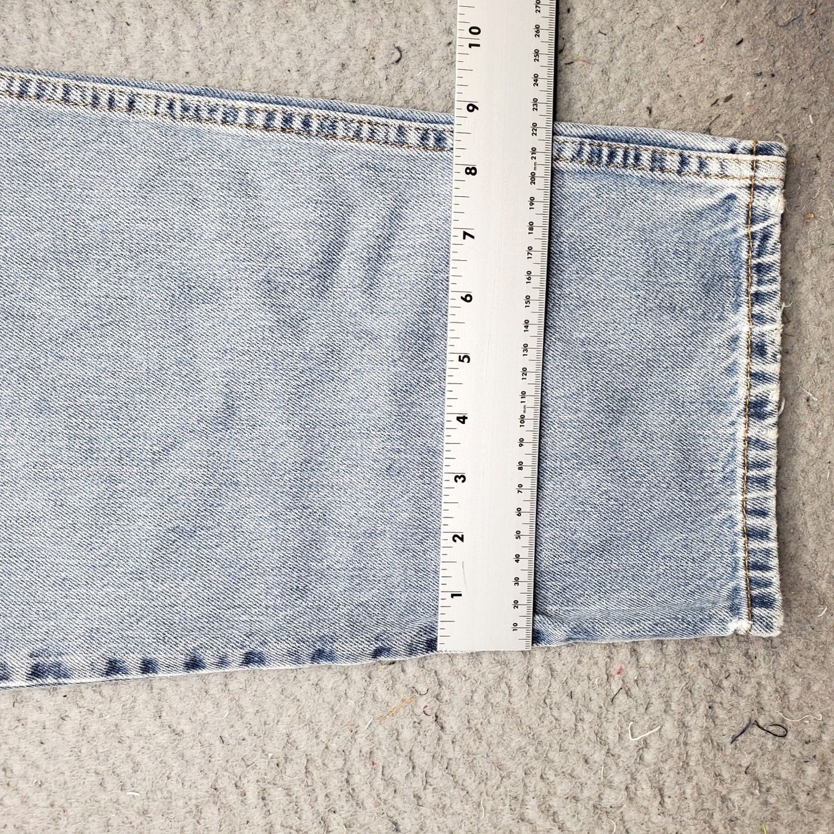 Levi's Levi's Mens Size 36 Levi's 550 Straight Jeans Blue Denim Light Wash Relaxed Fit Streetwear Jeans Size US 36 / EU 52 - 5 Thumbnail