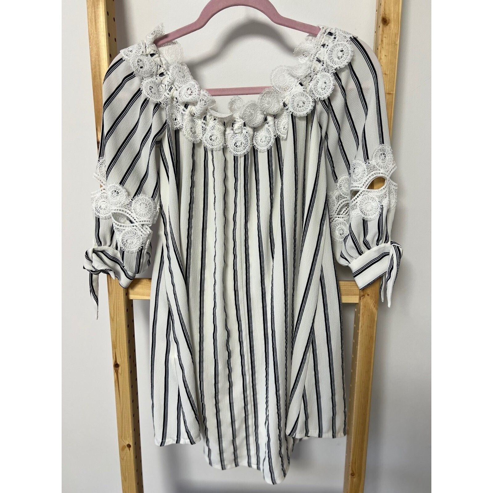 Other BSB Collection Striped Lace Crochet Dress Greece ( 40 ) Size S / US 4 / IT 40 - 3 Thumbnail