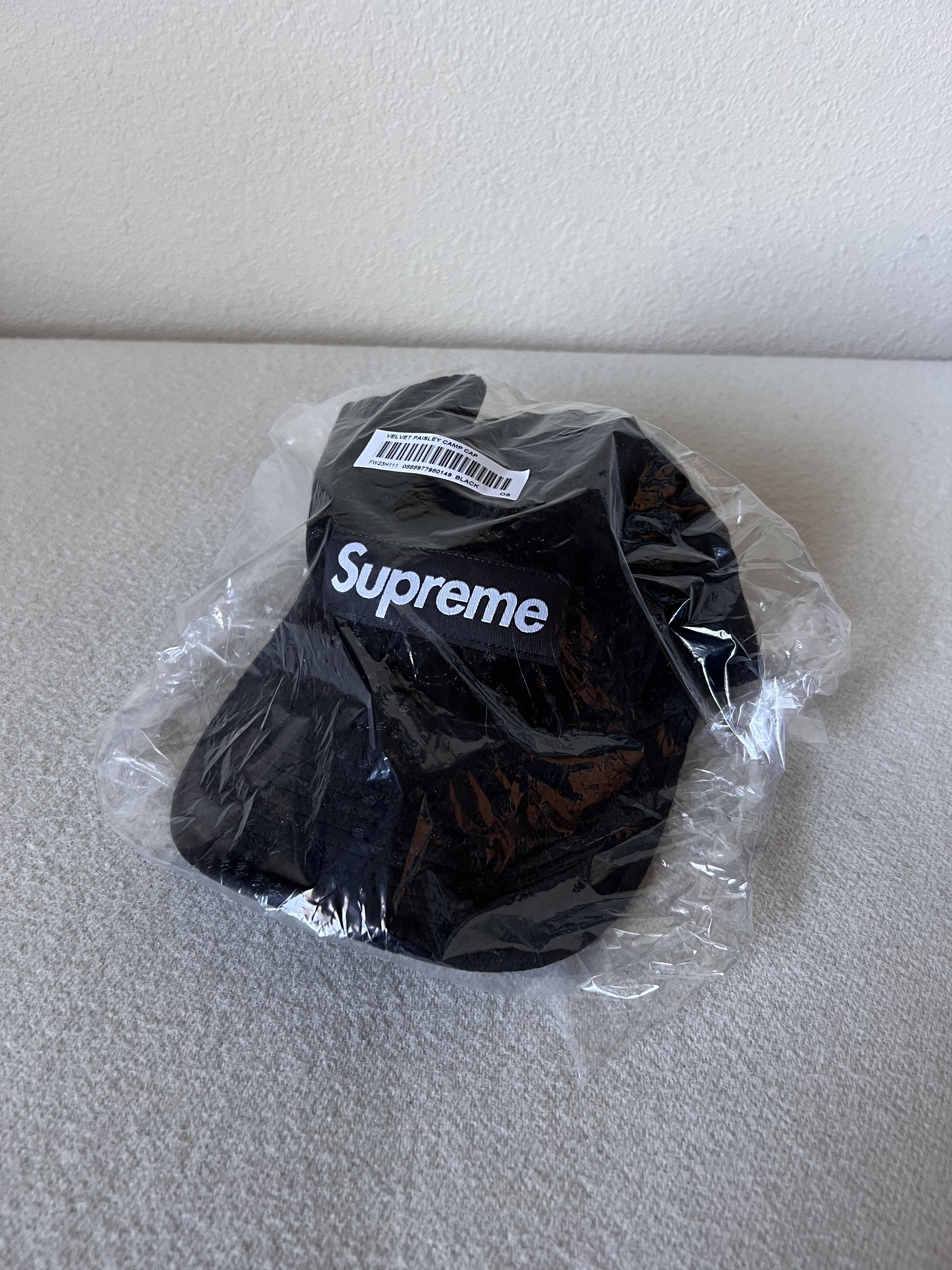 Supreme Supreme Velvet Paisley Camp Cap in Black Size ONE SIZE - 2 Thumbnail
