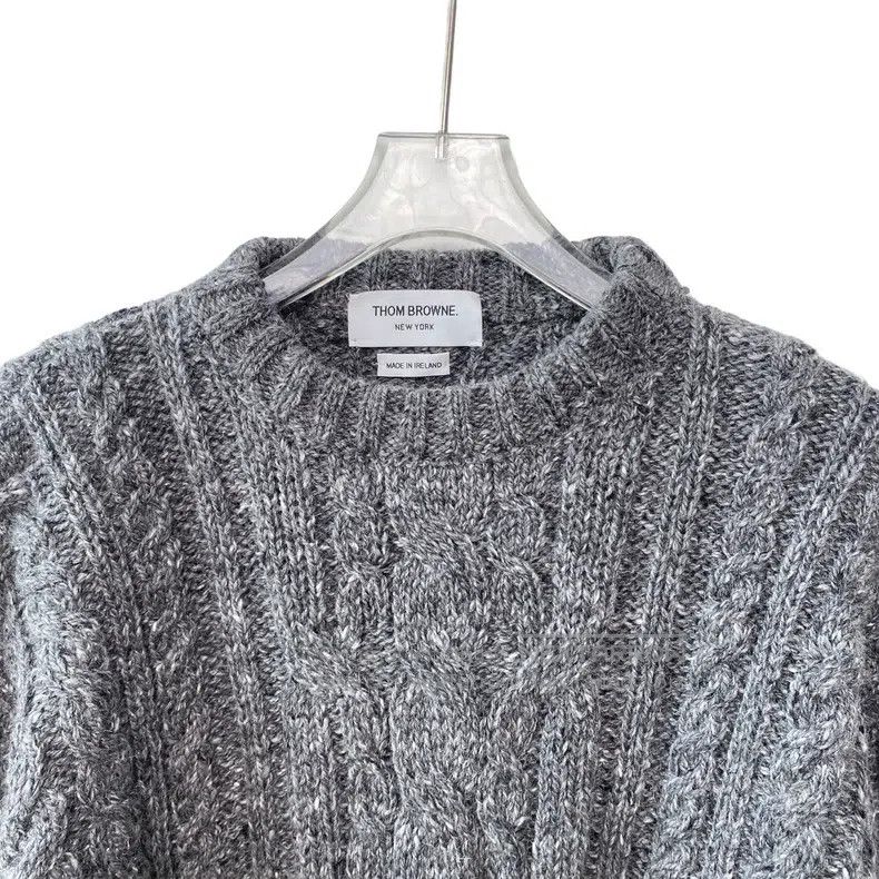 Thom Browne Thom Browne Round-necked, long-sleeved knitted sweater Size US L / EU 52-54 / 3 - 3 Thumbnail