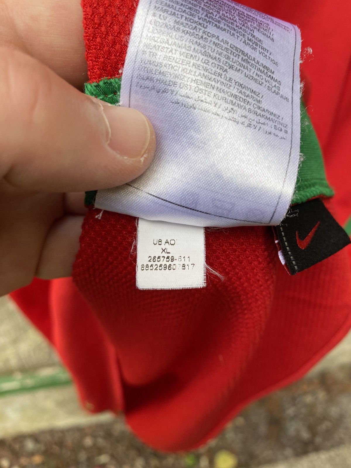 Nike Portugal 2008 2009 Home Football Soccer Jersey Italy France Size US XL / EU 56 / 4 - 11 Thumbnail