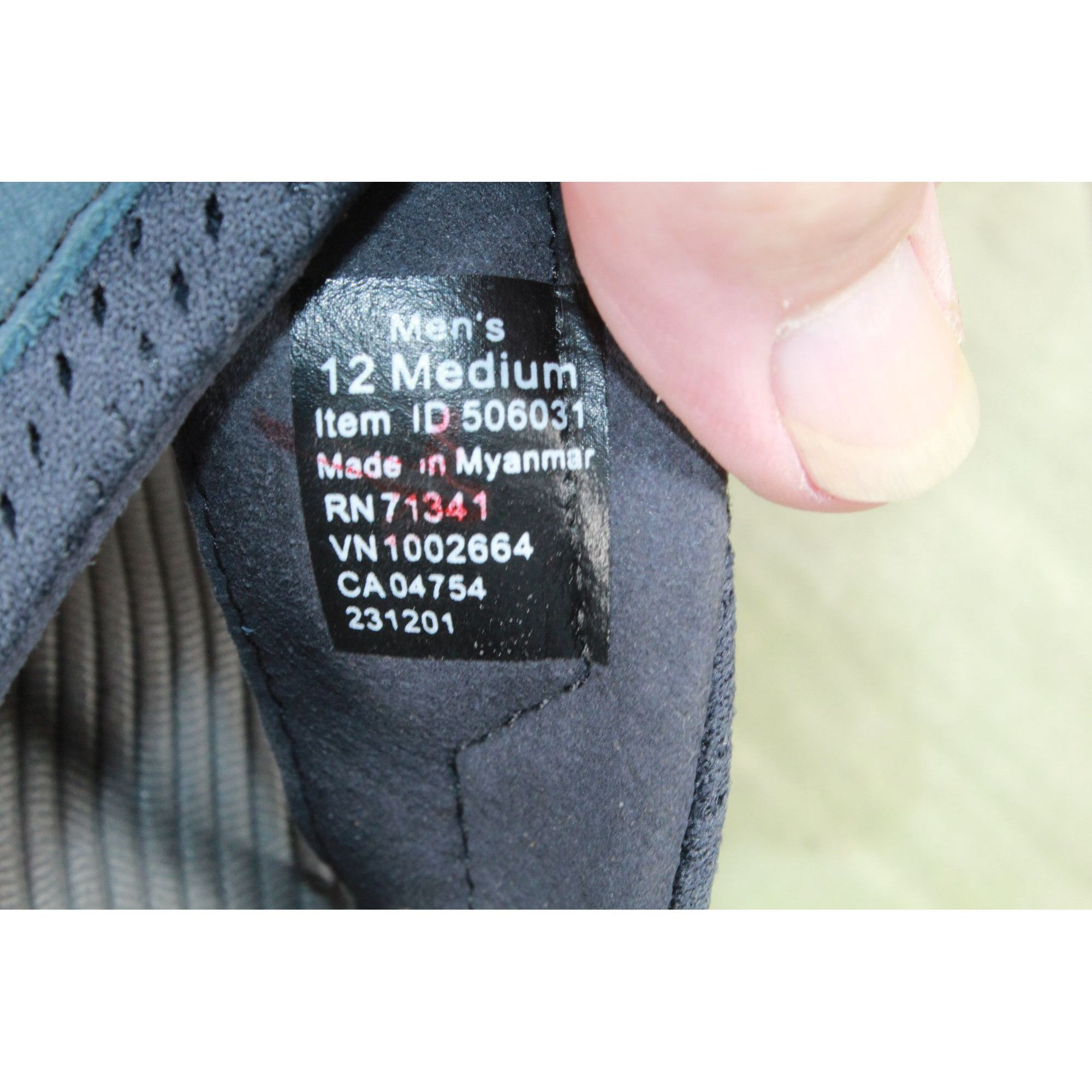 L.L. Bean LL Bean Men's Swift River Sport Flip Flops All Terrain Size US 12 / EU 45 - 8 Thumbnail