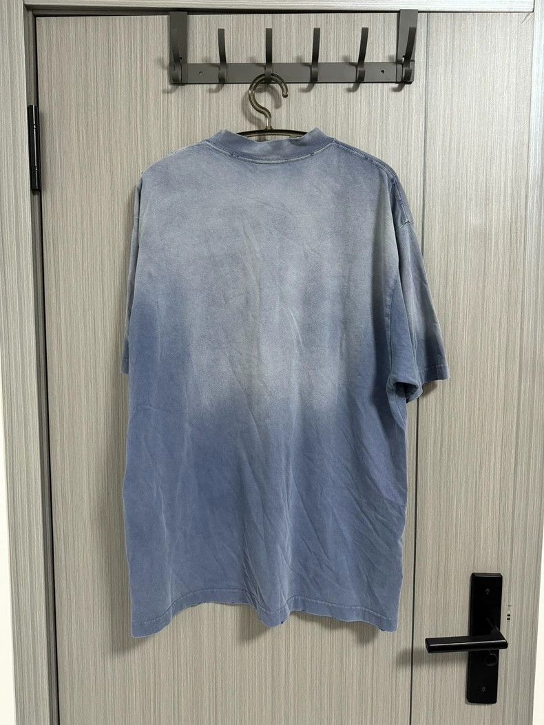 Balenciaga Balenciaga Gradient blue haze blue short sleeve Size US M / EU 48-50 / 2 - 2 Thumbnail