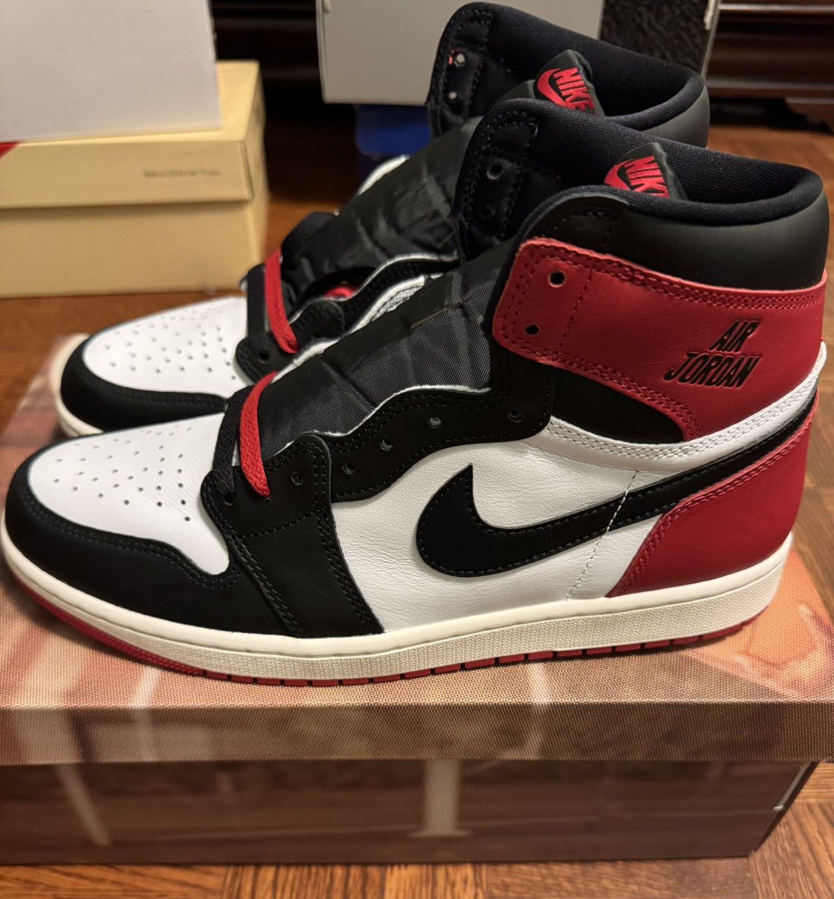 Jordan Brand Jordan 1 Retro High OG Black Toe Reimagined Size US 11 / EU 44 - 2 Thumbnail