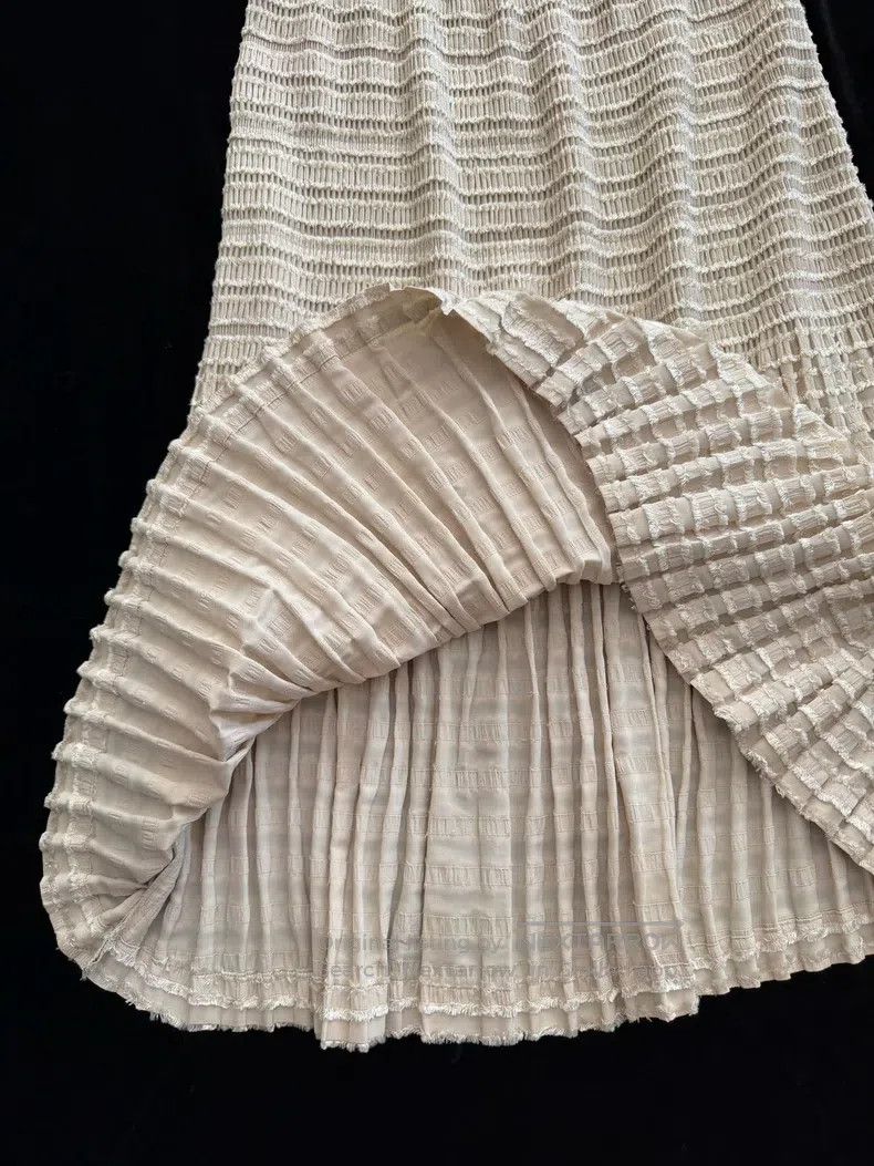 Issey Miyake Issey Miyake Beige Skirt Size 25" / US 0 / IT 36 - 4 Thumbnail