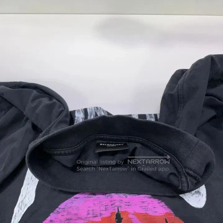 Balenciaga Balenciaga Graphic Print Short Sleeve T. Size US L / EU 52-54 / 3 - 5 Thumbnail
