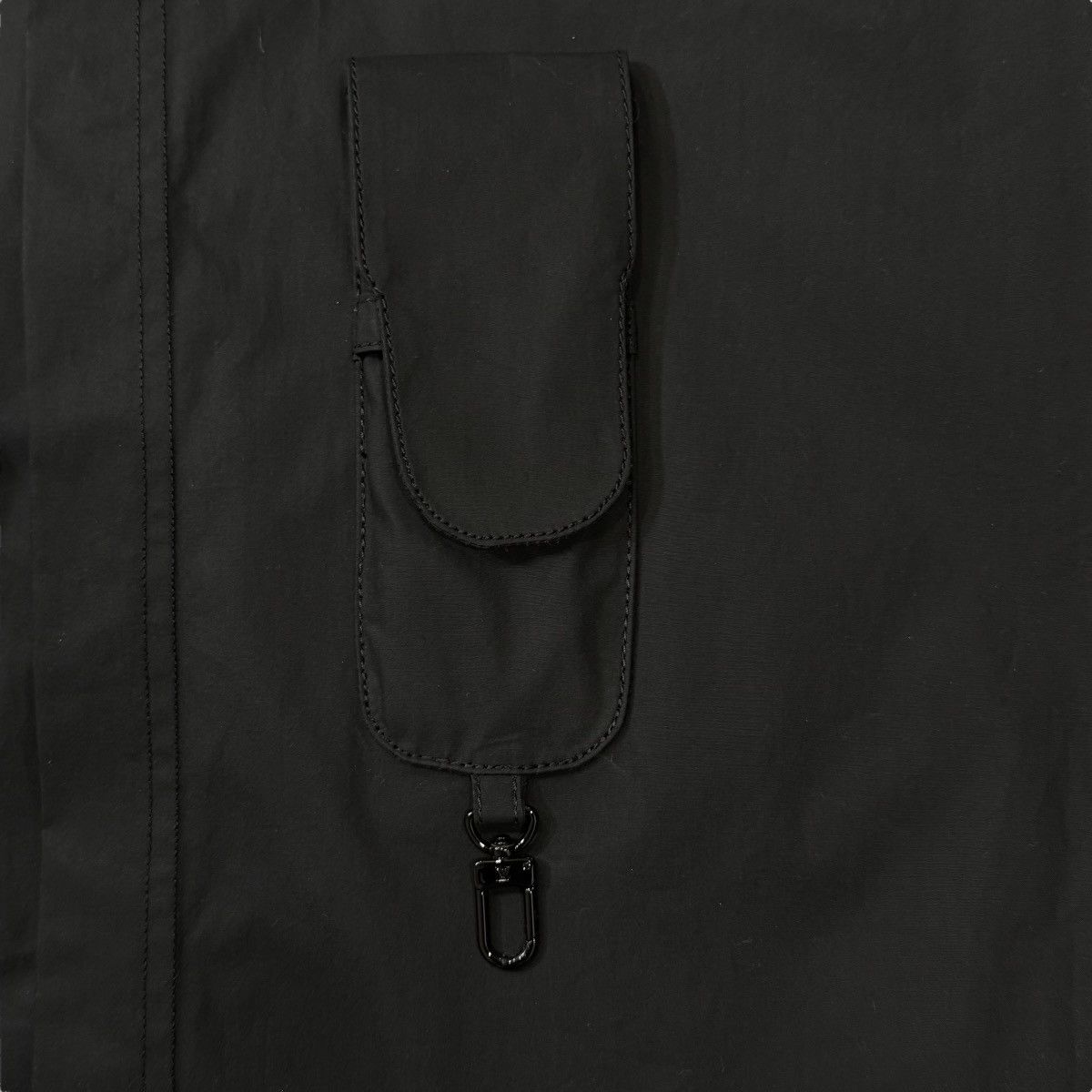 Louis Vuitton LOUIS VUITTON 2019AW ×Virgil Abloh Multi-Pocket Shirt Size US M / EU 48-50 / 2 - 8 Thumbnail