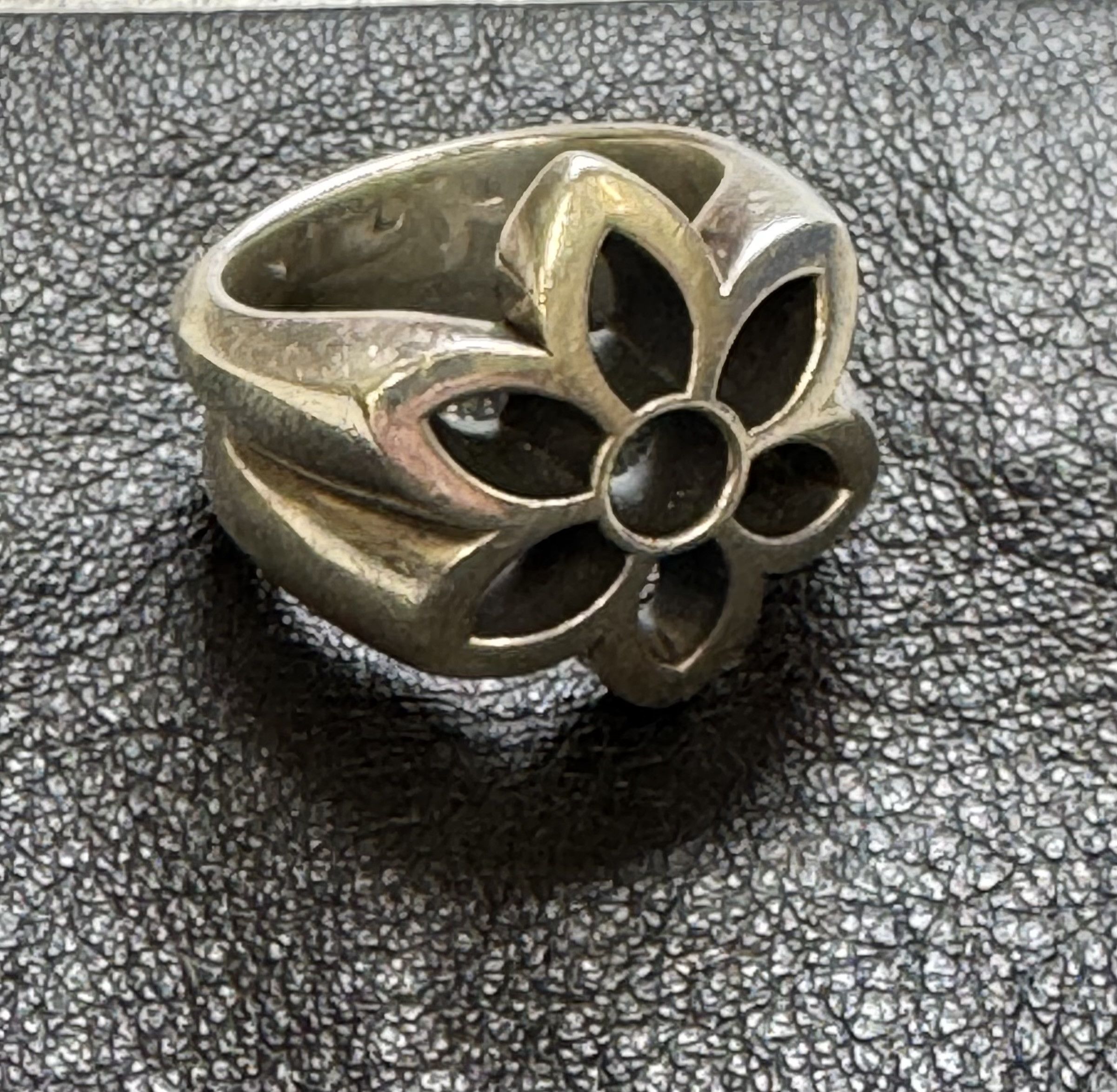 GOOD ART HLYWD Model 28 Ring (medium) size 9.5 Size ONE SIZE - 2 Thumbnail