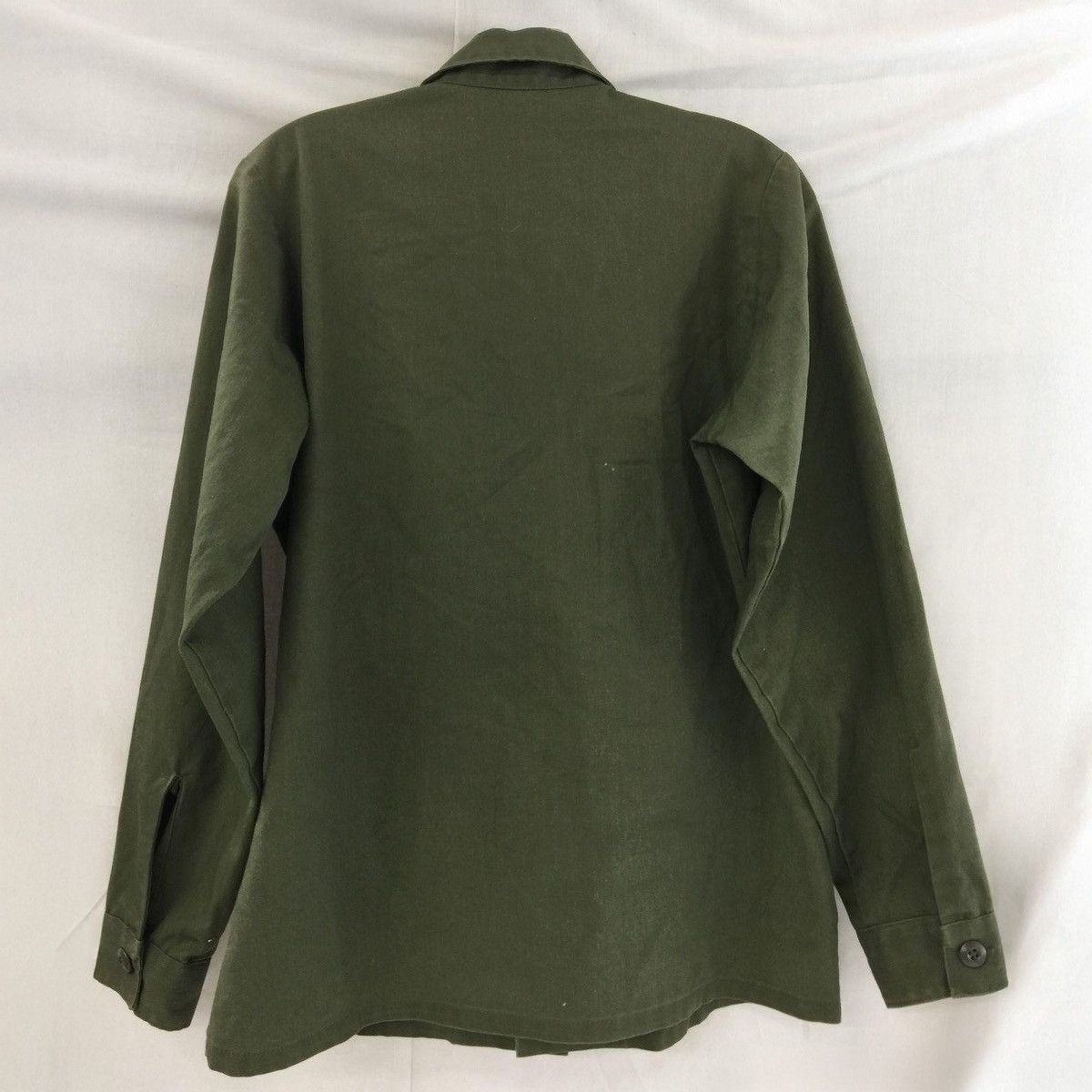 Vintage US Army Military Green Button Up Long Sleeve Pocket Shirt Size US S / EU 44-46 / 1 - 2 Thumbnail