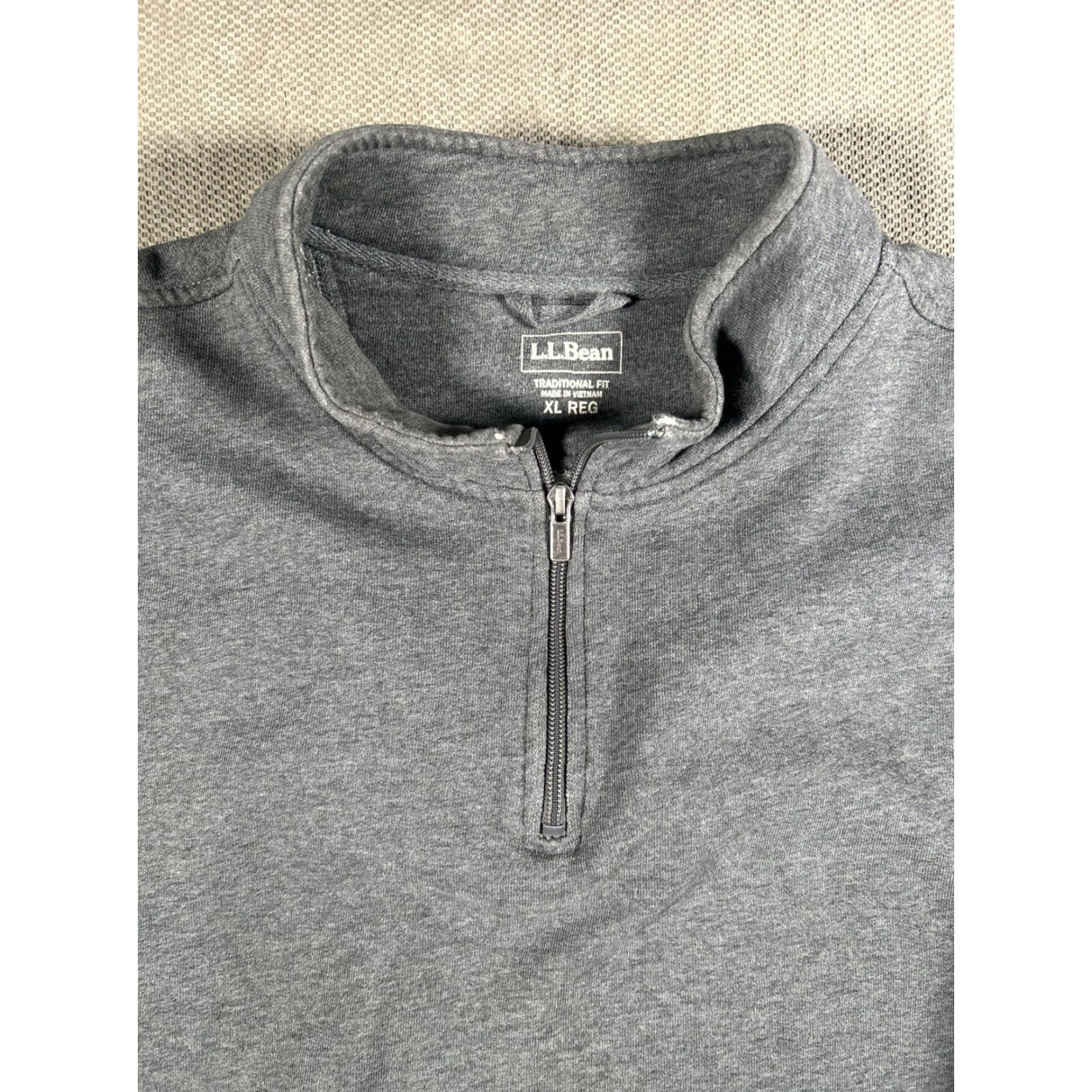 Vintage L.L. Bean Sweater Mens XL Grey Traditional Fit 1/4 Zip Pullover Knit Mock Neck Zipper Button Logo Long Sleeve Regular Size XL Adult Men Size US XL / EU 56 / 4 - 2 Thumbnail