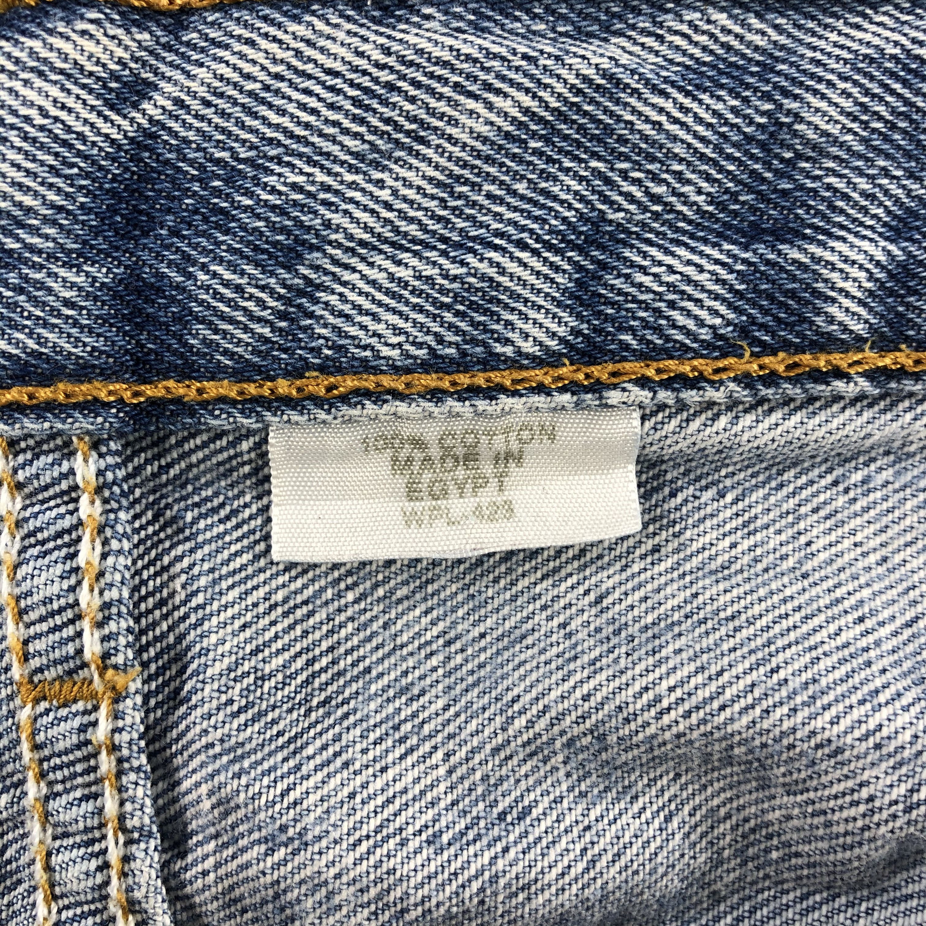 Levi's Vintage 90s Light Wash Levis 501 Jeans-J1230 Size US 42 / EU 58 - 9 Thumbnail