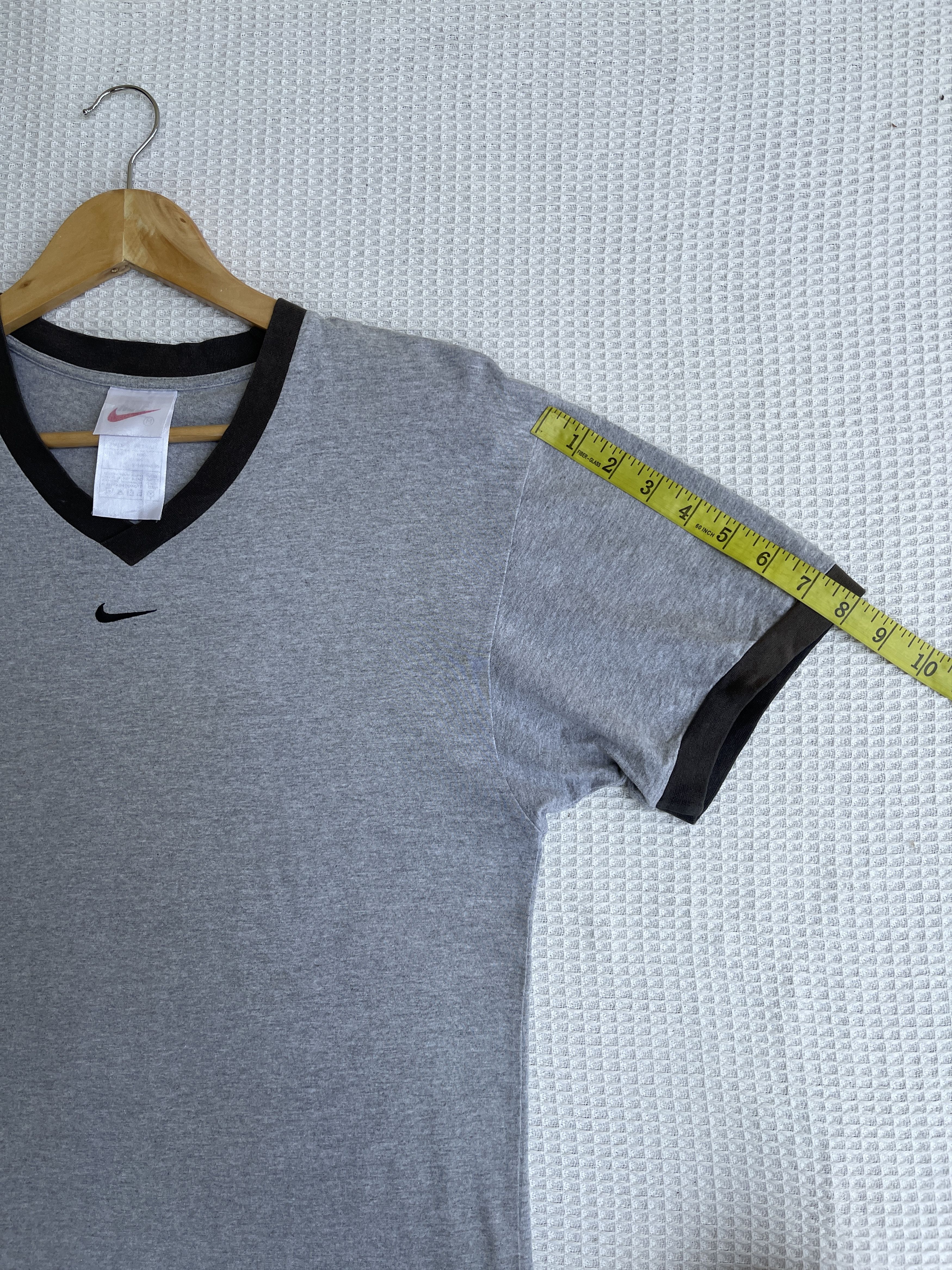 Vintage Last Drop🔥Rare‼️Vintage Nike Center Logo ERD GRUNGE TEE Size US M / EU 48-50 / 2 - 11 Thumbnail